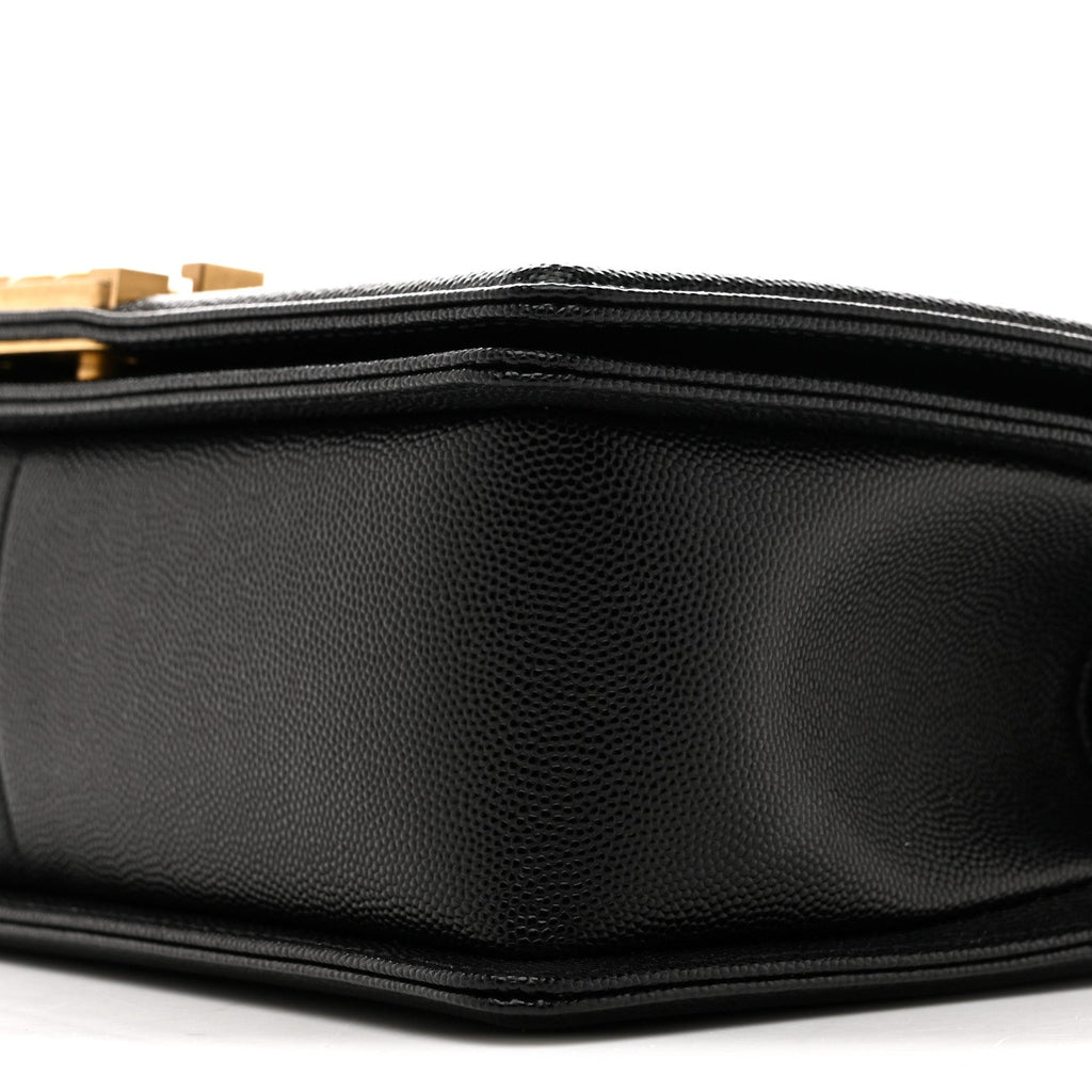 Caviar Quilted Medium Boy Flap Black
