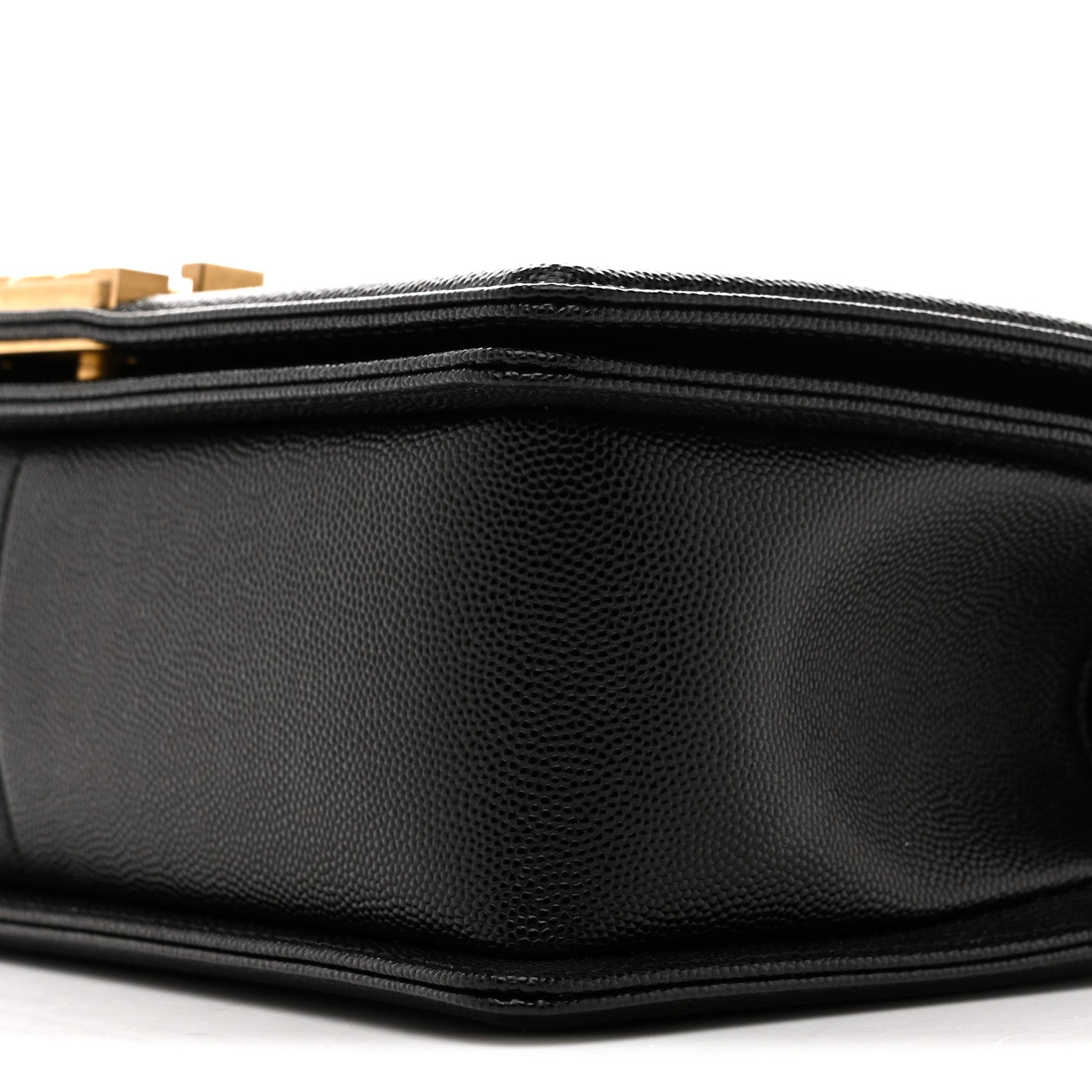 Caviar Quilted Medium Boy Flap Black