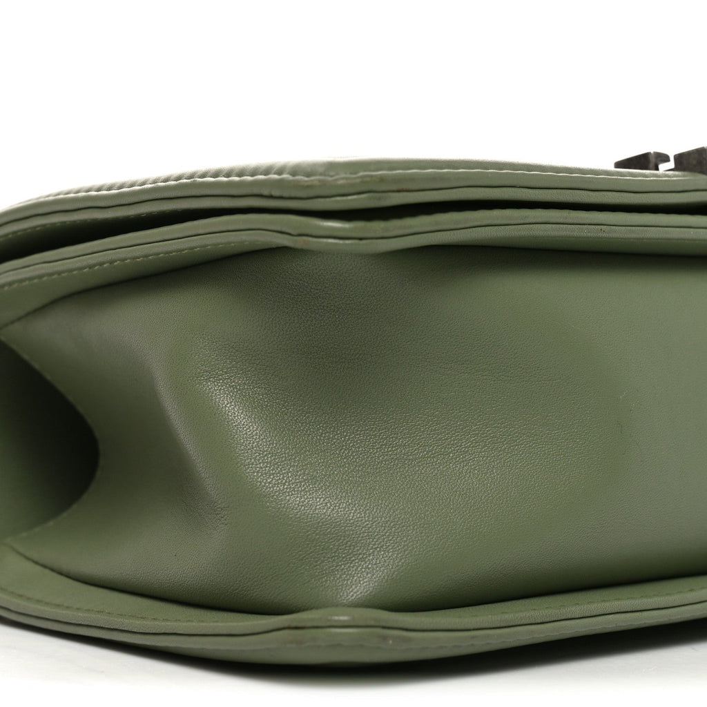 Calfskin Chevron Quilted Medium Boy Flap Green