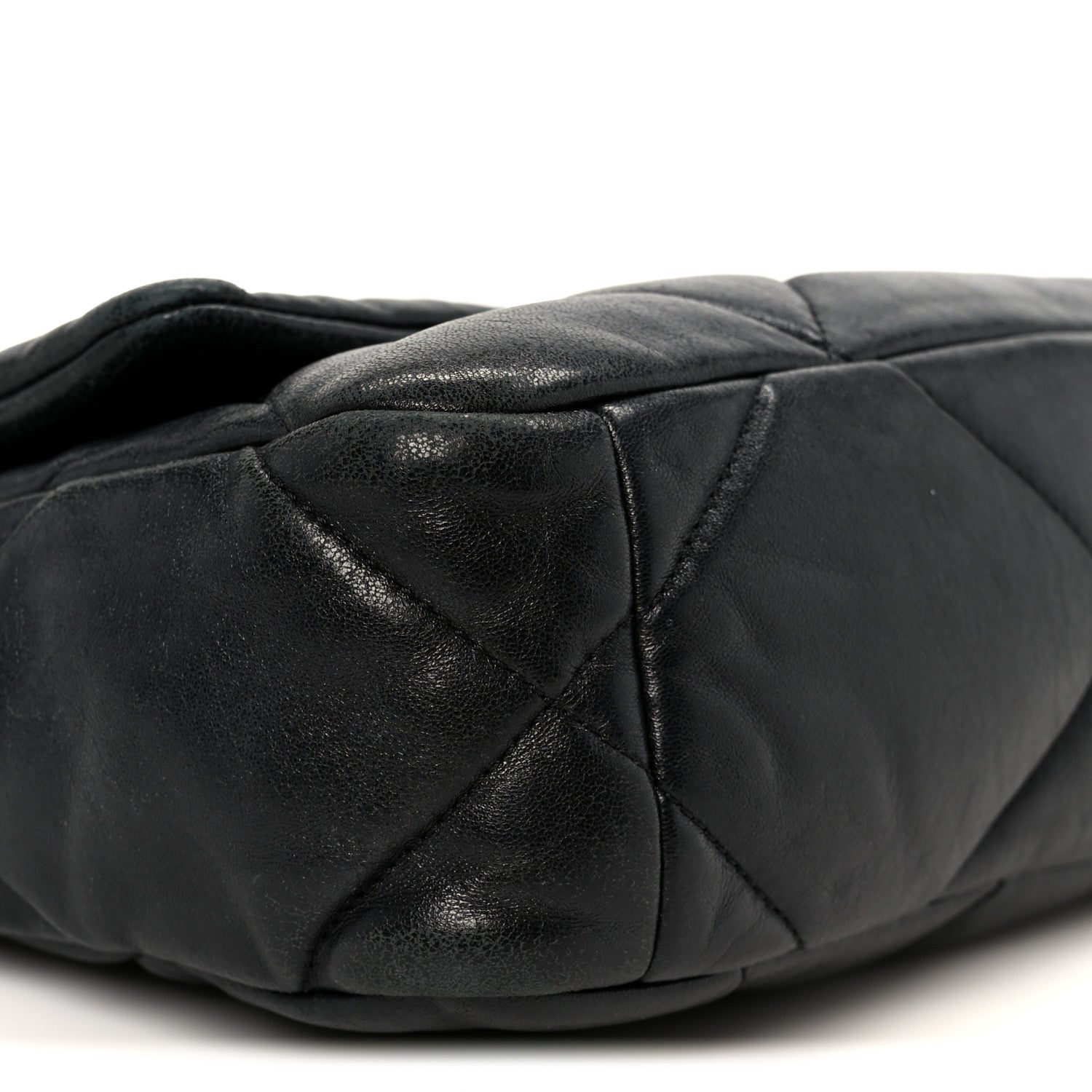 Lambskin Quilted Medium Chanel 19 Flap Black