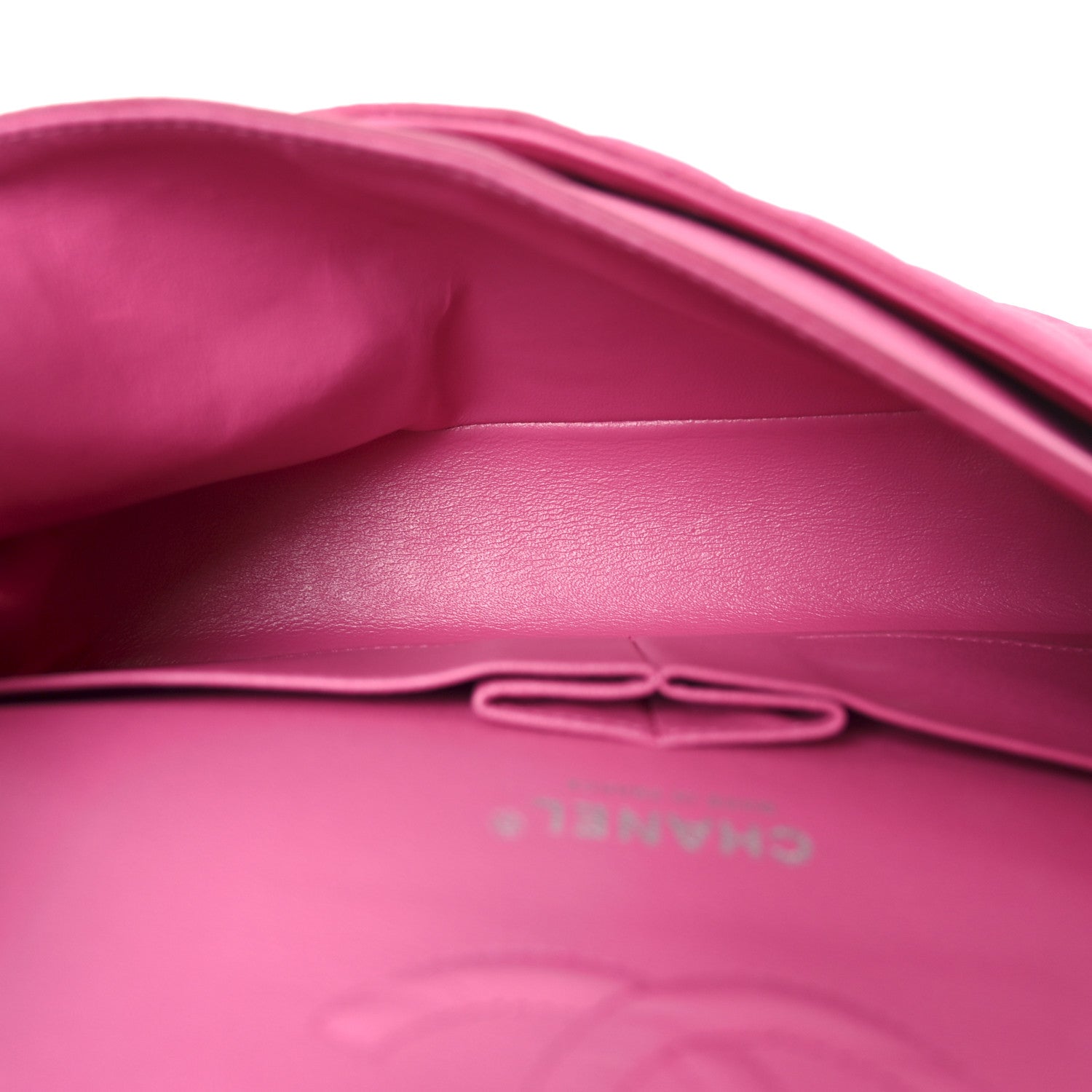 Iridescent Caviar Quilted Medium Double Flap Pink