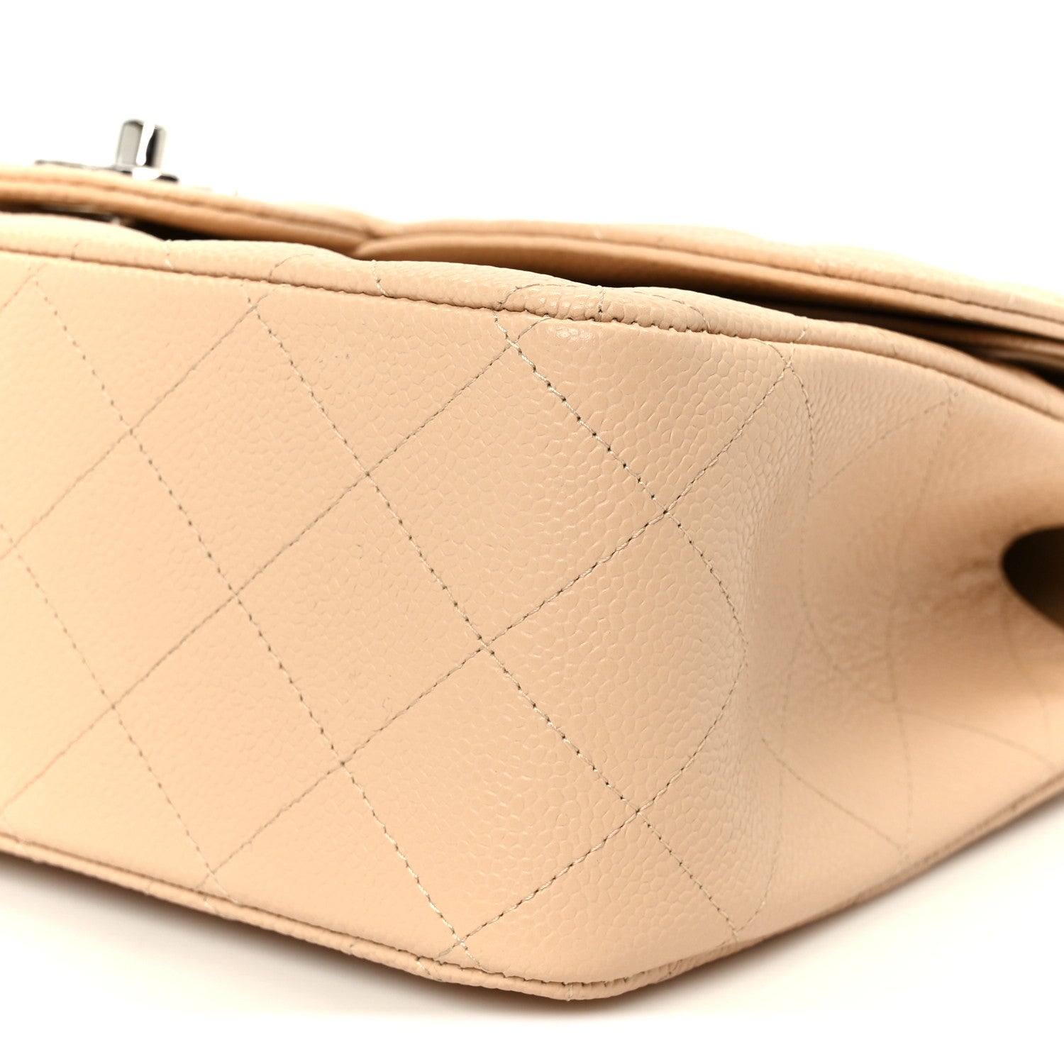 Caviar Quilted Jumbo Double Flap Beige Clair