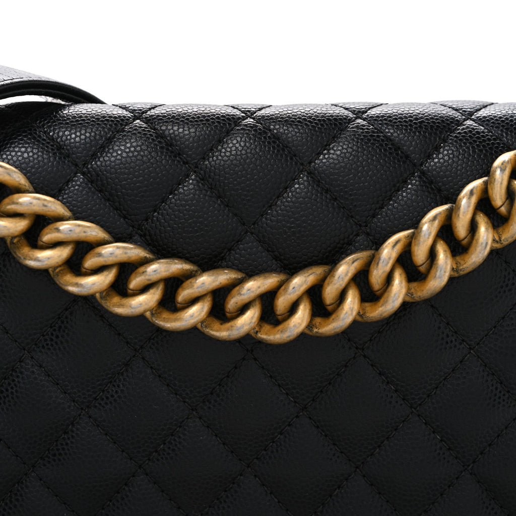 Caviar Quilted Medium Boy Flap Black