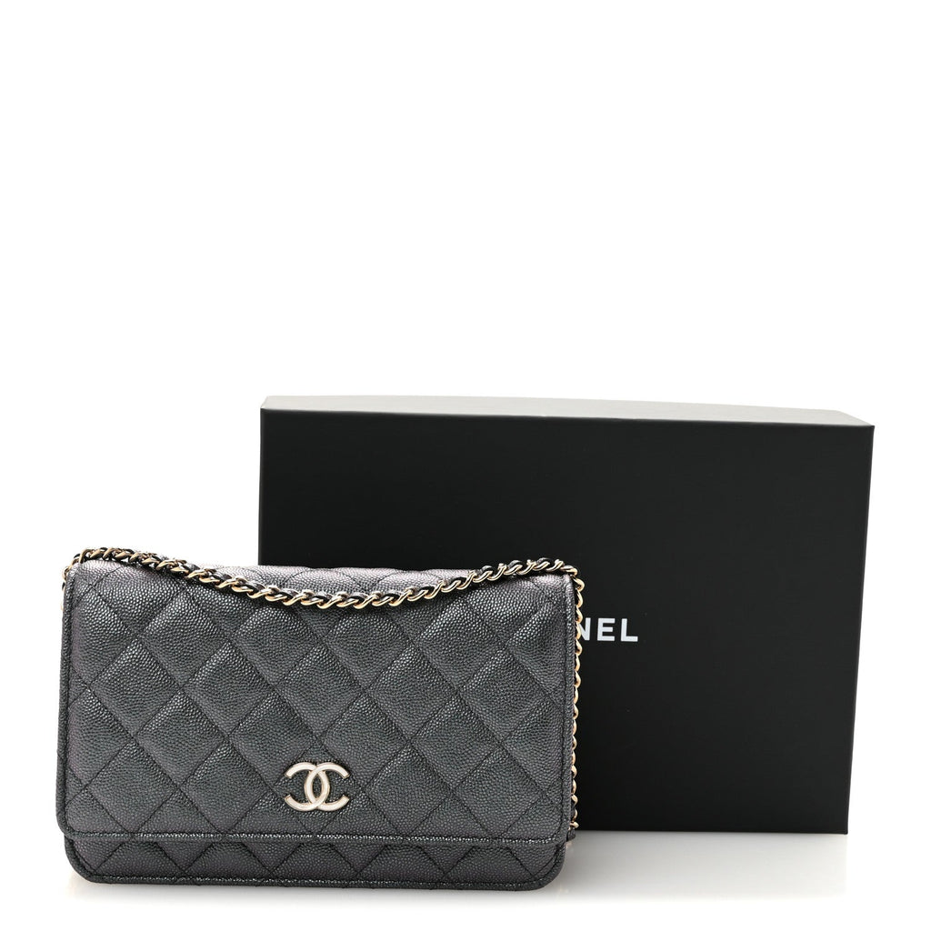 Iridescent Caviar Quilted Wallet On Chain WOC Green
