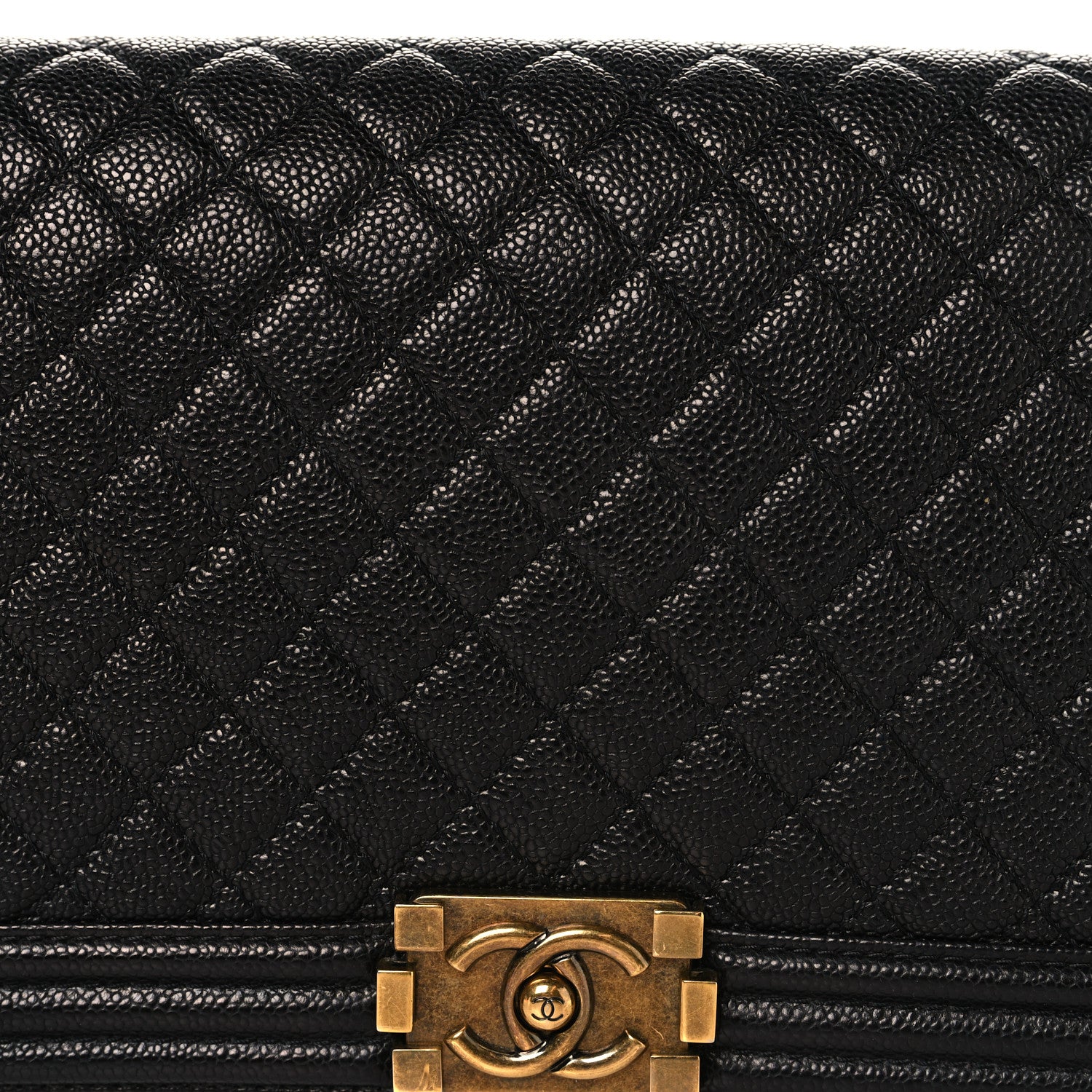 Caviar Quilted New Medium Boy Flap Black