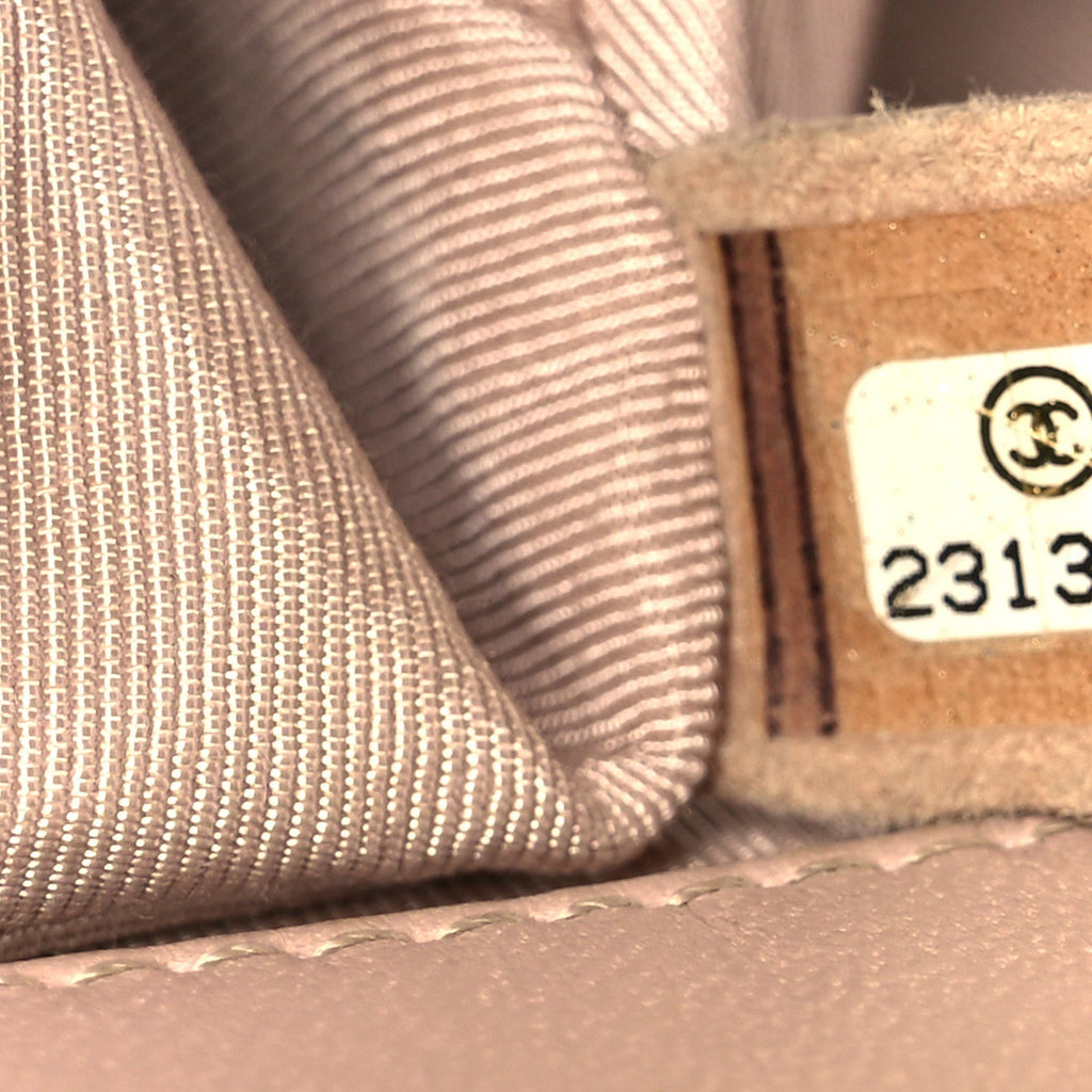 Lambskin Quilted Medium Boy Flap Light Pink