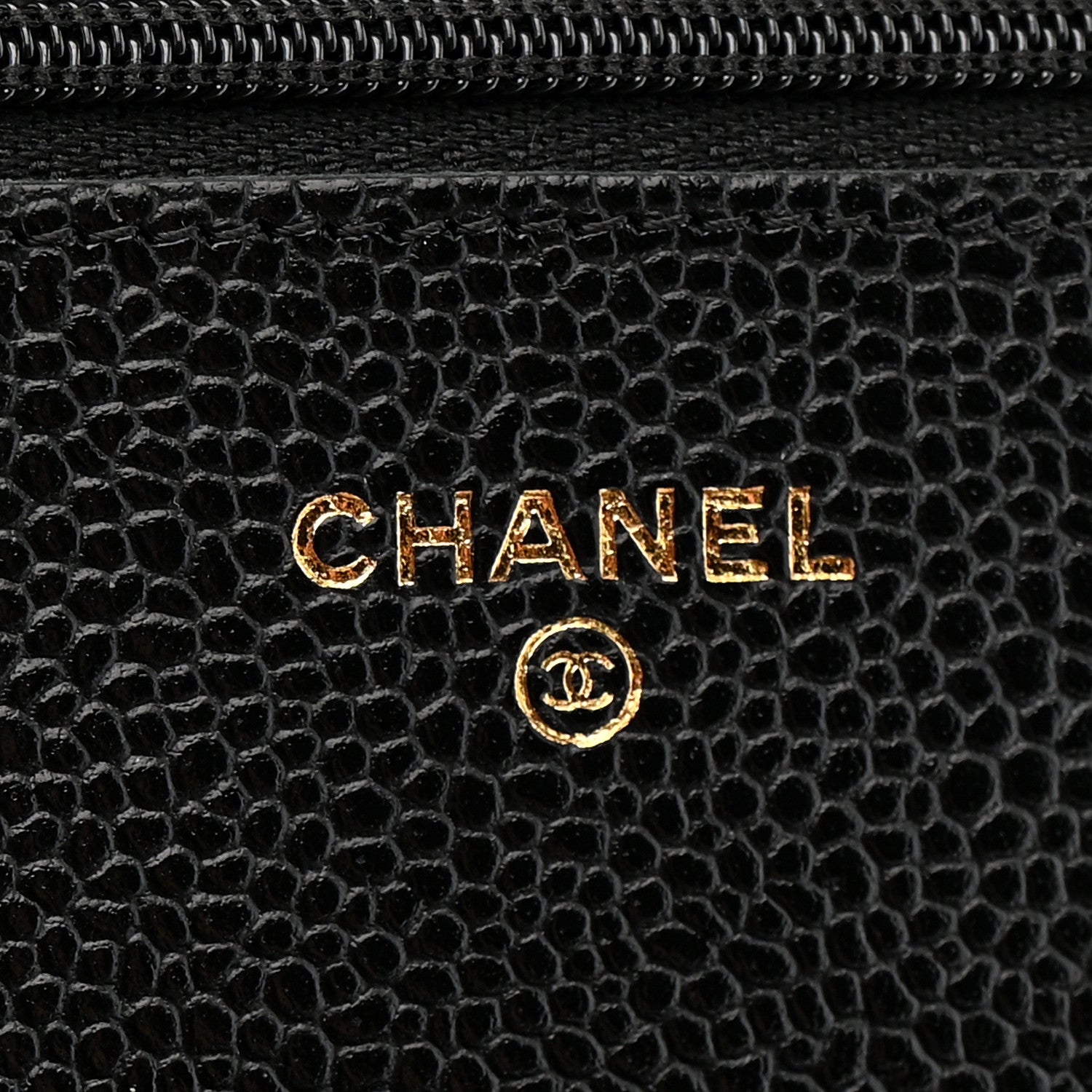Caviar Quilted Wallet on Chain WOC Black