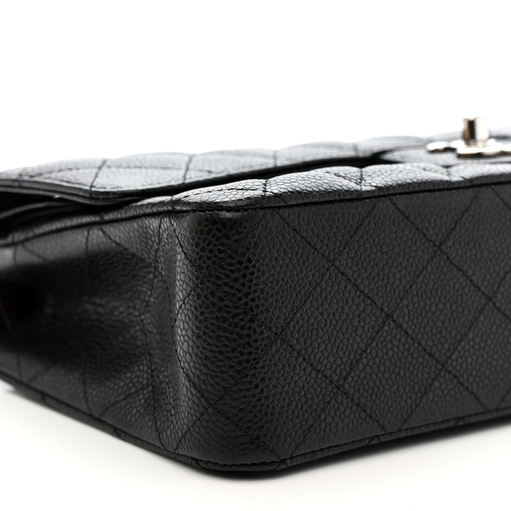 Caviar Quilted Medium Double Flap Black