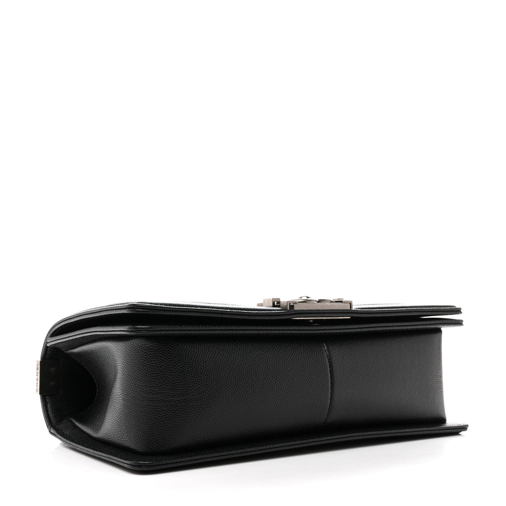 Caviar Quilted Medium Boy Flap Black