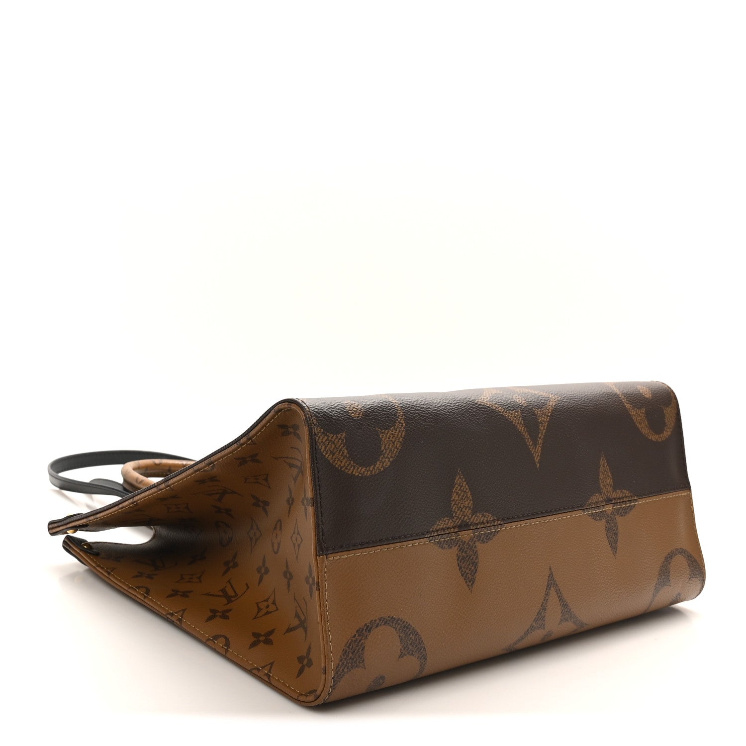 Reverse Monogram Giant Onthego MM