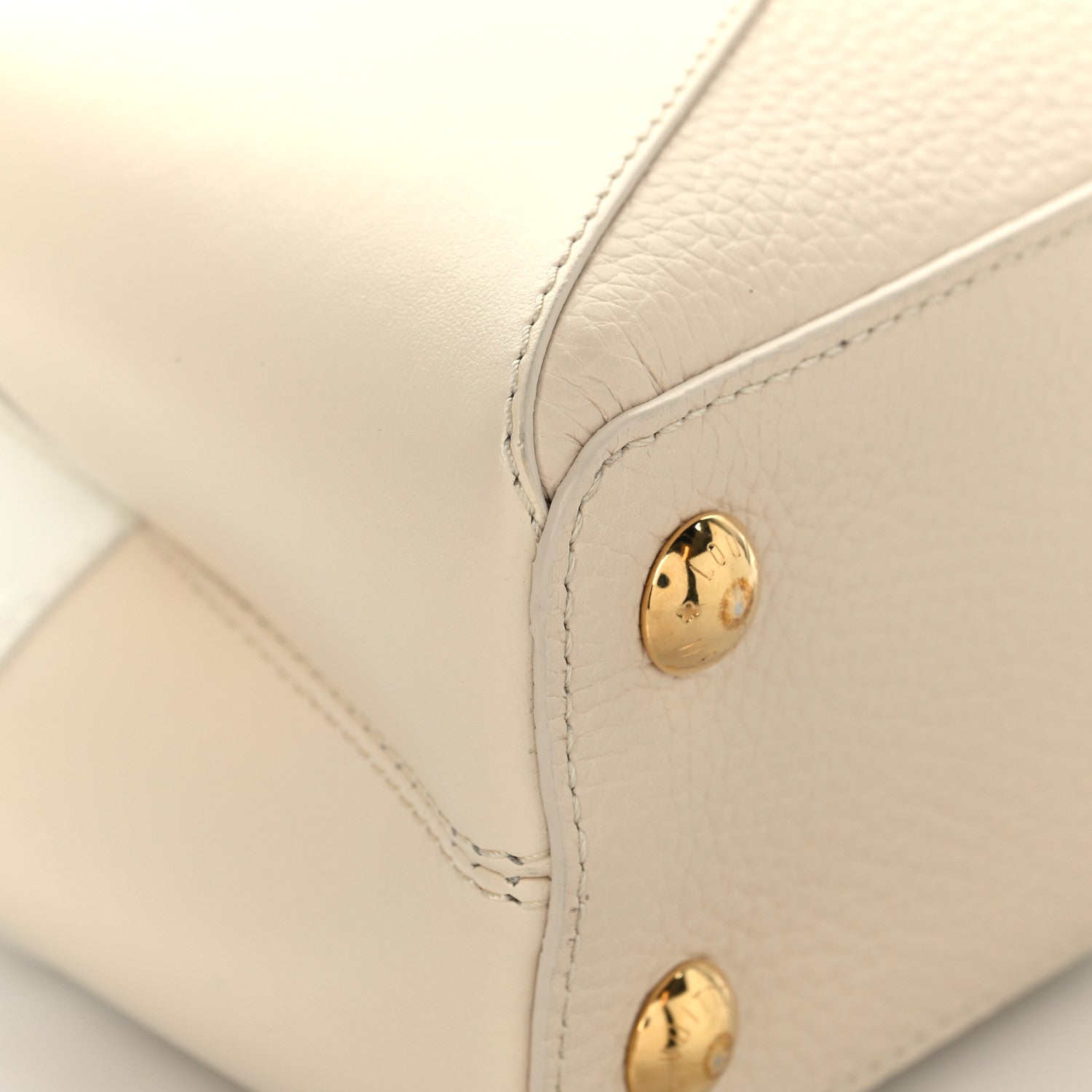 Taurillon Gelato Capucines BB Tonal Vanilla Beige
