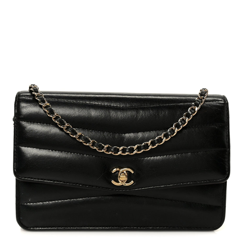 Lambskin Chevron Quilted Wallet On Chain WOC Black