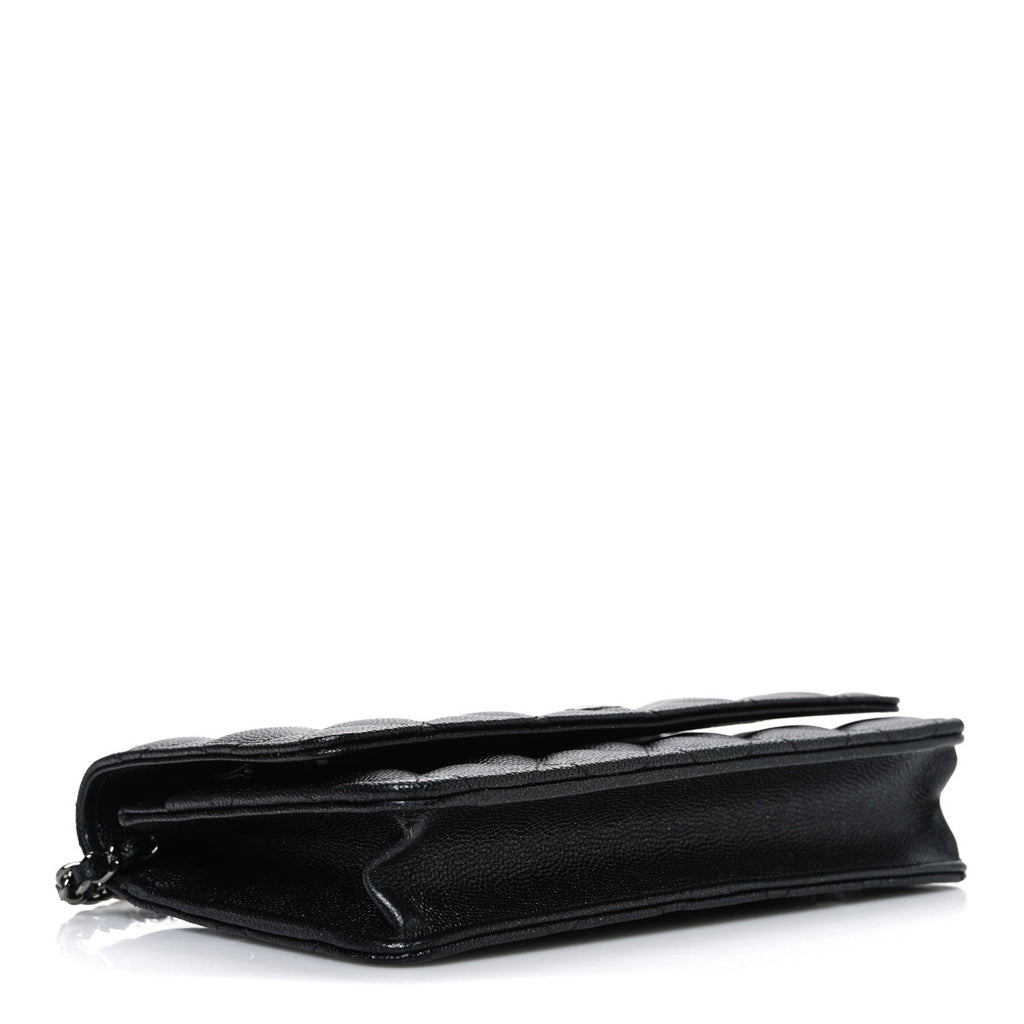 Iridescent Caviar Quilted Wallet on Chain WOC Black