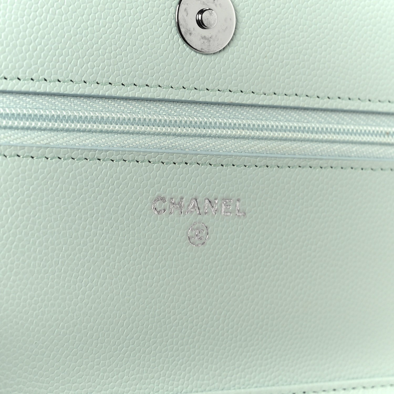 Caviar Quilted Wallet on Chain WOC Light Blue