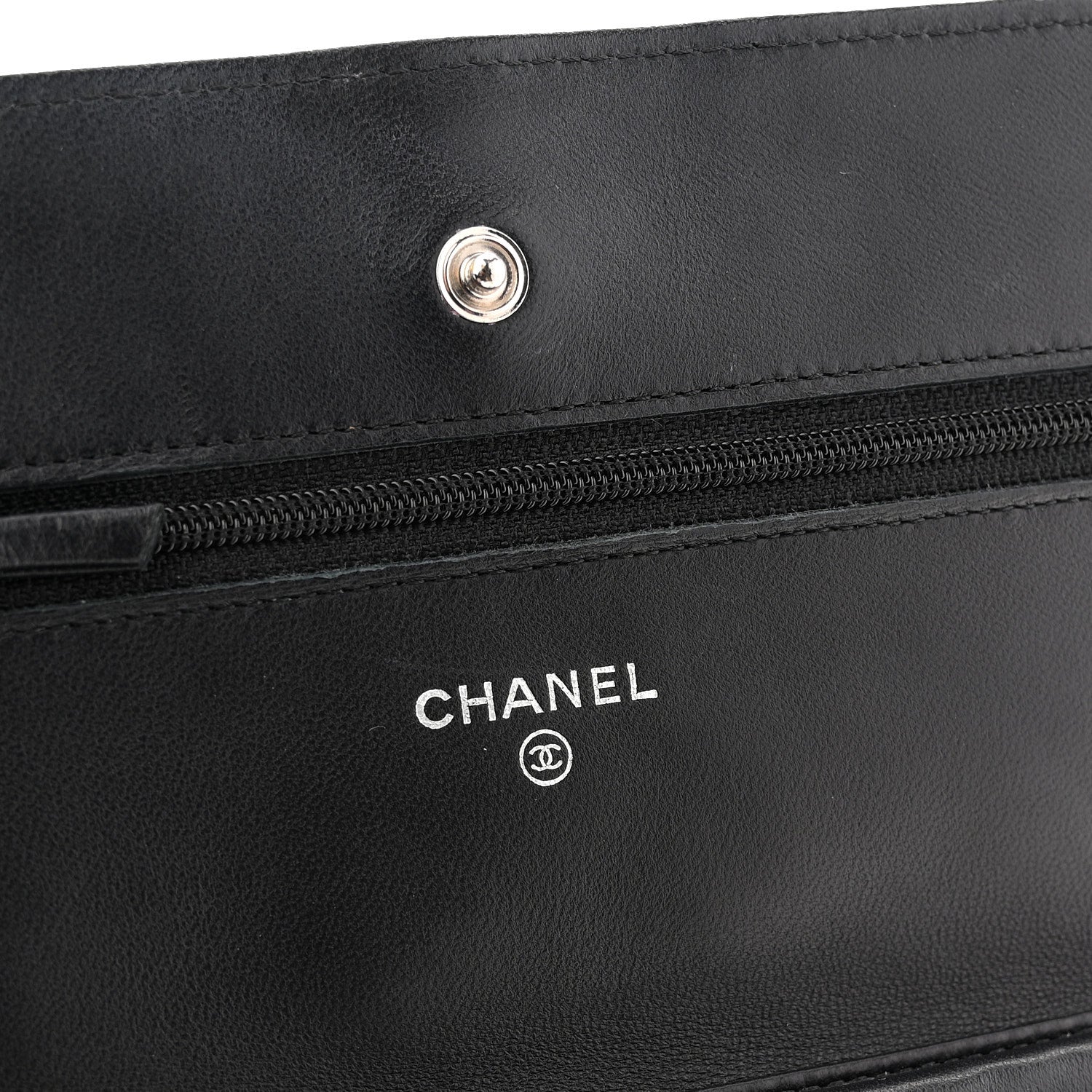 Lambskin Quilted Wallet On Chain WOC Black