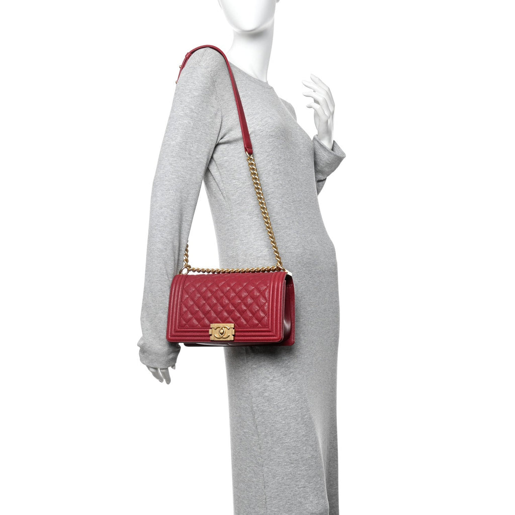 Caviar Quilted Medium Boy Flap Red