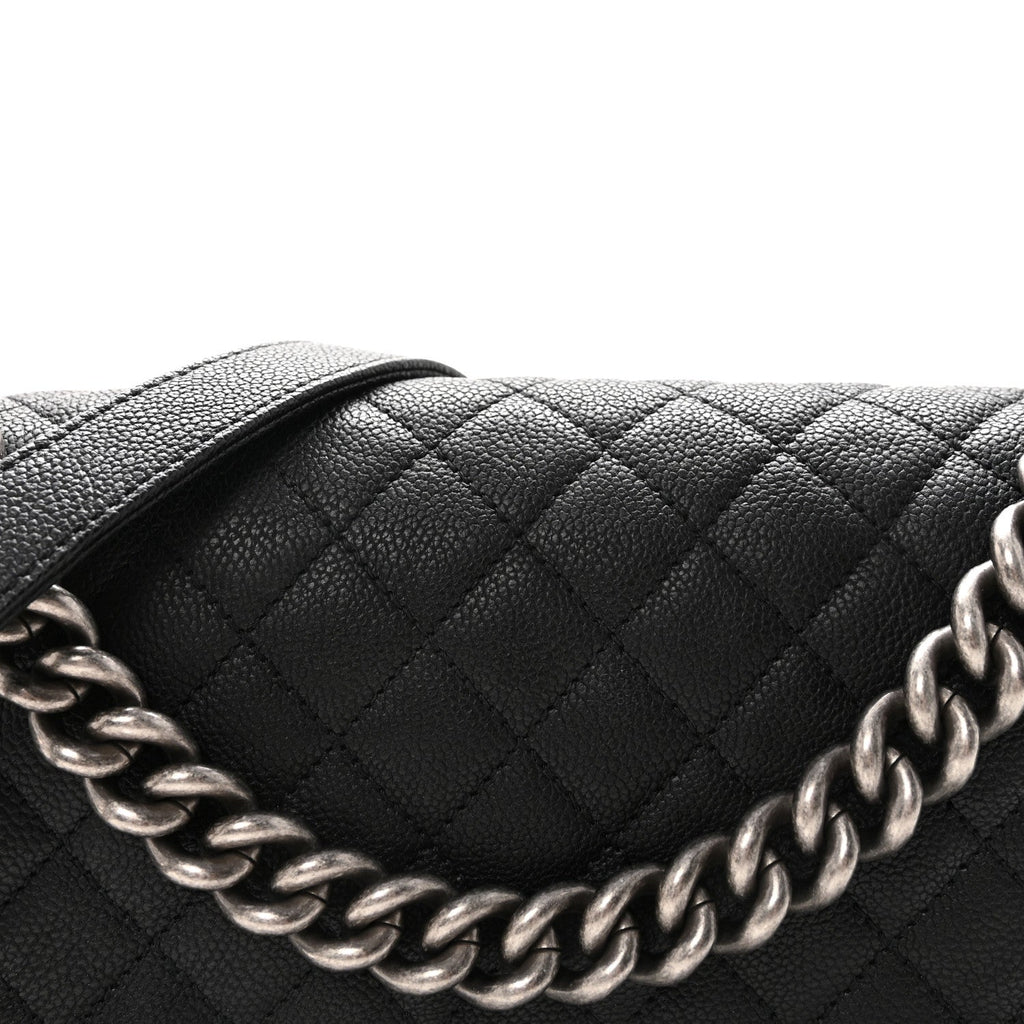 Caviar Quilted Medium Boy Flap Black