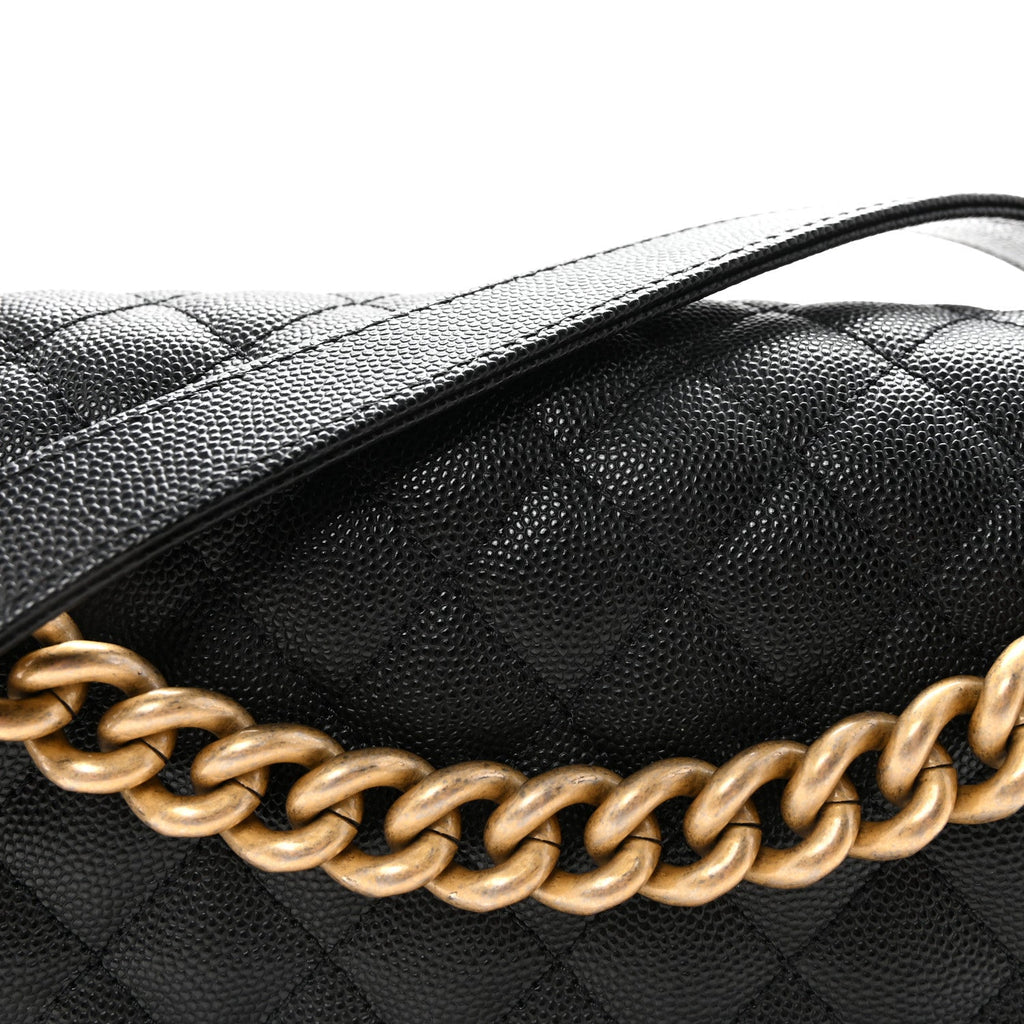 Caviar Quilted Medium Boy Flap Black