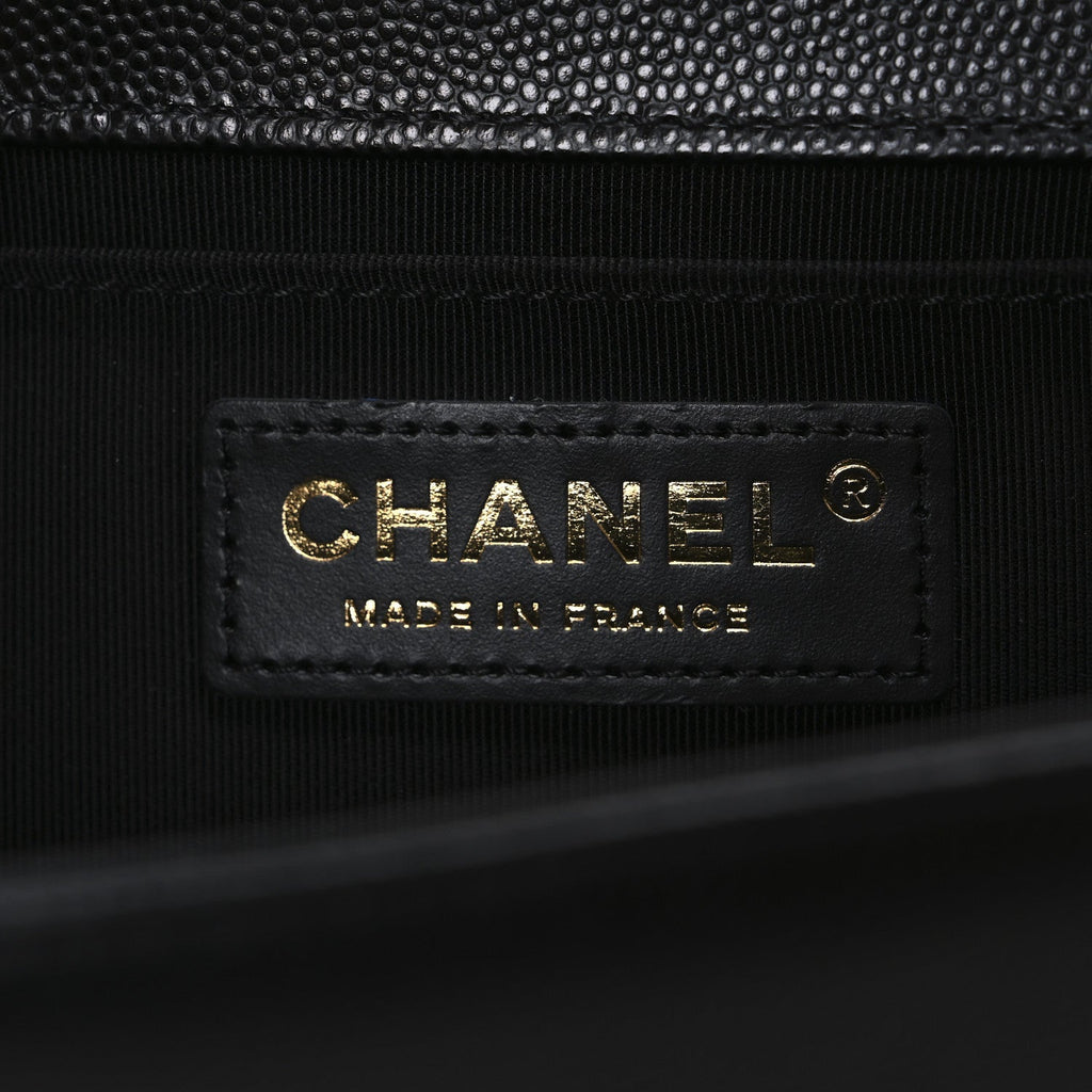 Caviar Quilted Medium Boy Flap Black