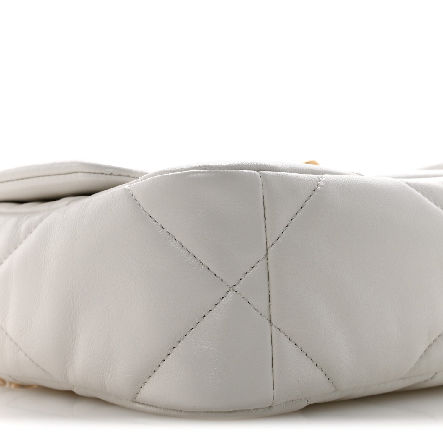 Goatskin Quilted Medium Chanel 19 Flap White