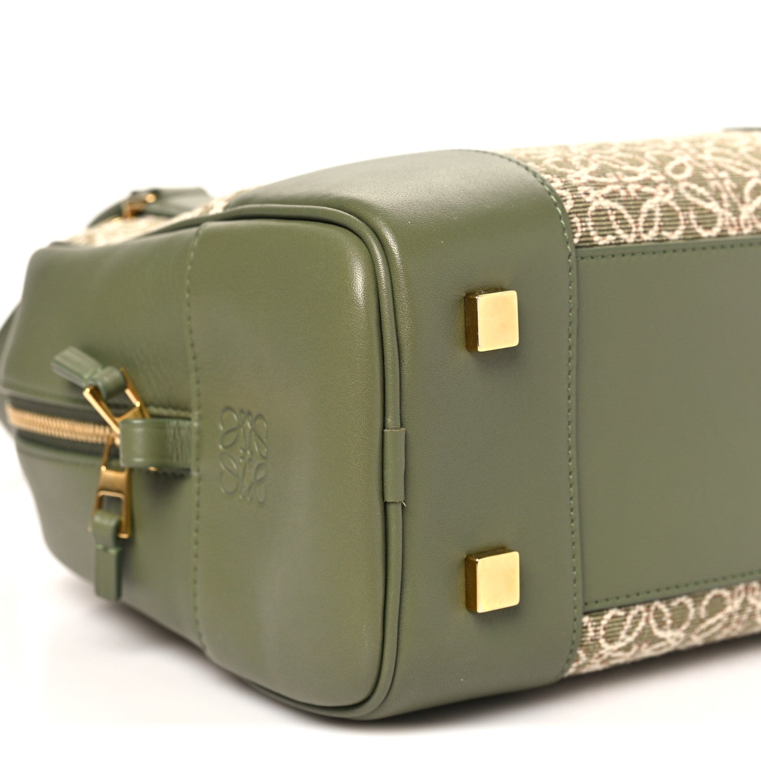 Jacquard Anagram Calfskin Amazona 19 Avocado Green