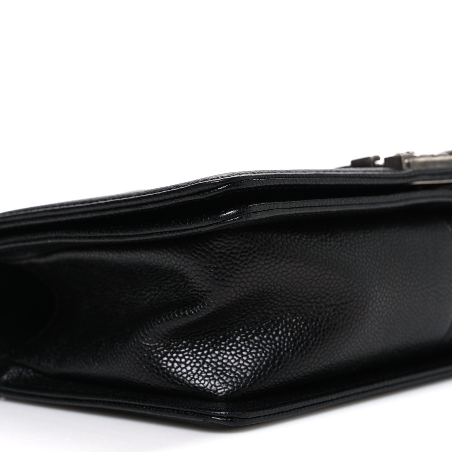 Caviar Quilted Medium Boy Flap Black