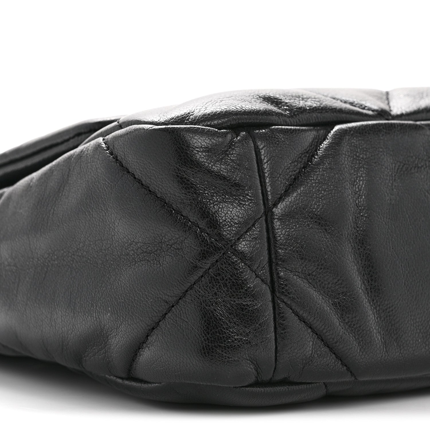 Goatskin Quilted Medium Chanel 19 Flap Black