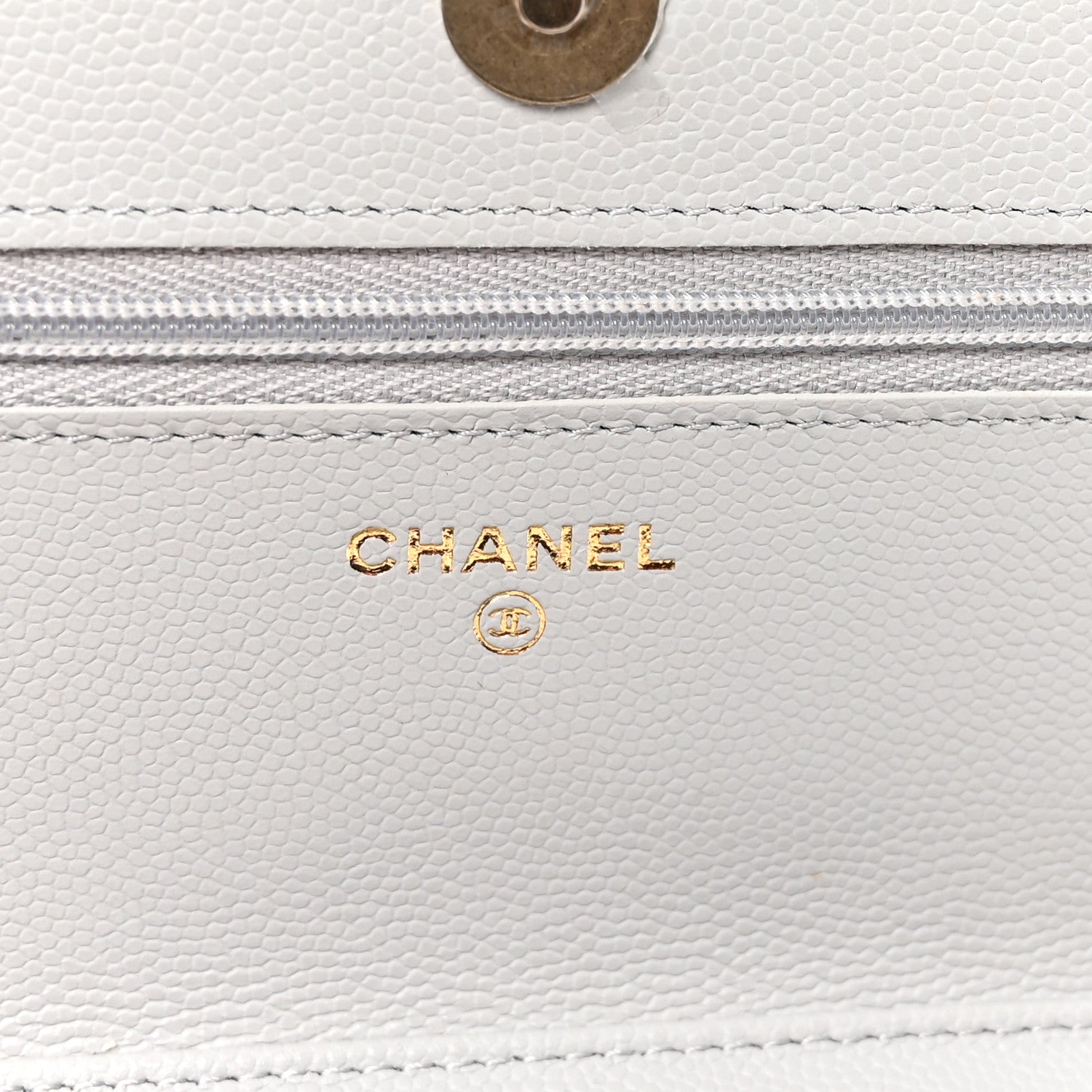 Caviar Quilted Textured CC Wallet on Chain WOC Grey