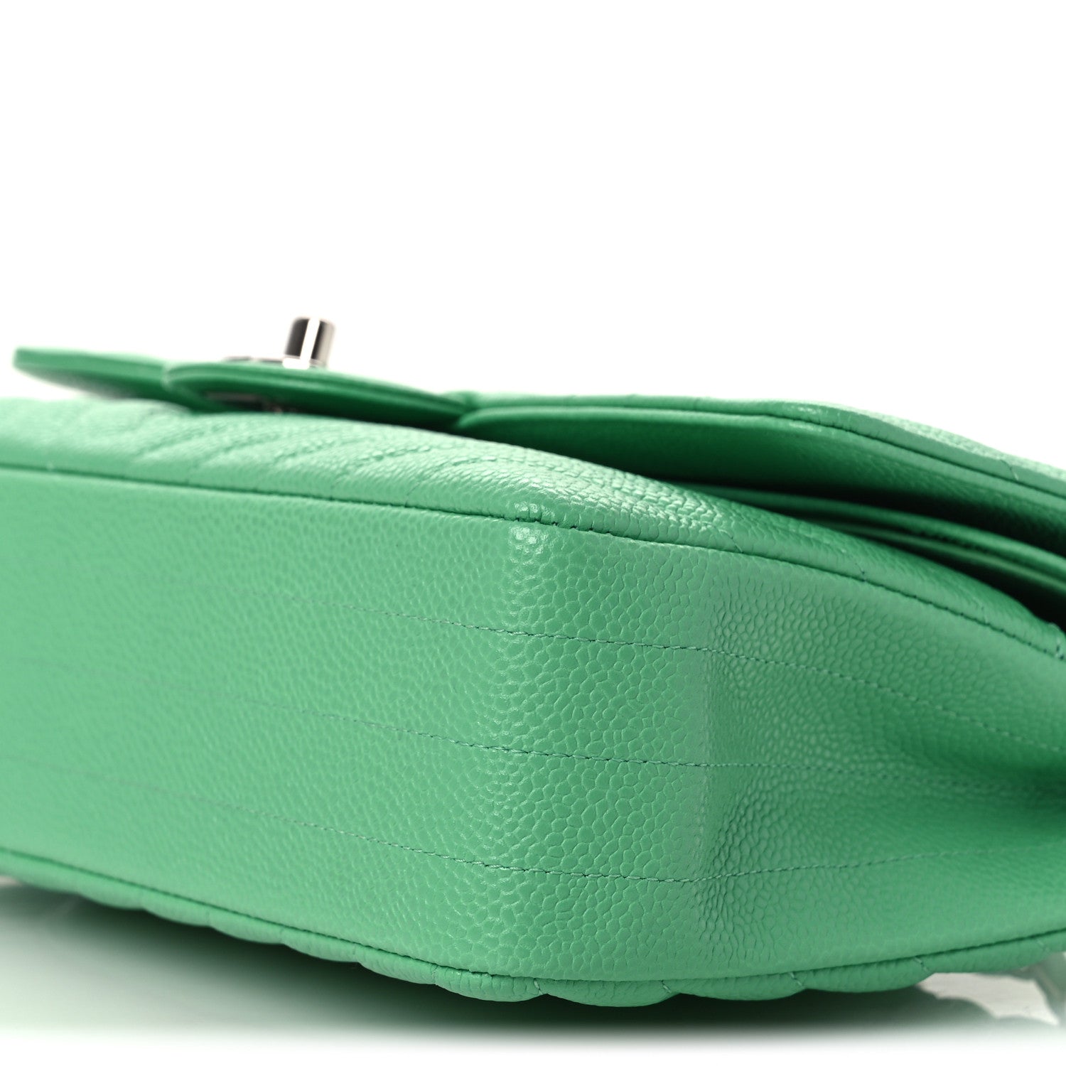 Caviar Chevron Quilted Medium Double Flap Green