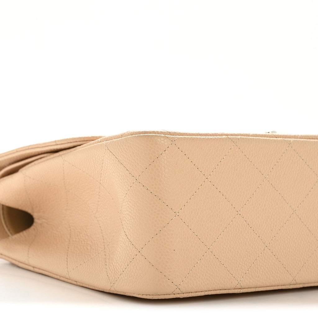 Caviar Quilted Jumbo Double Flap Beige Clair