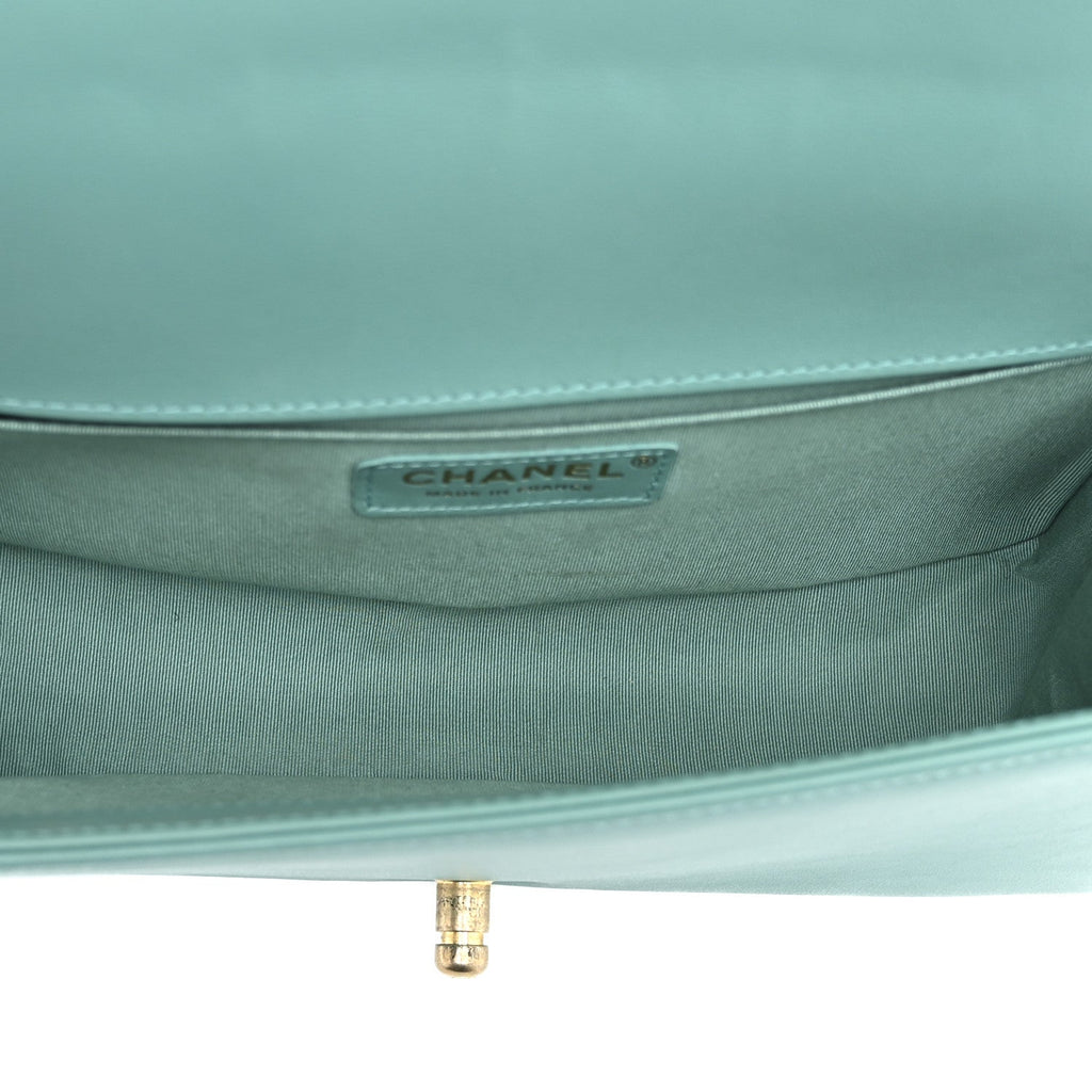 Lambskin Quilted Medium Boy Flap Green