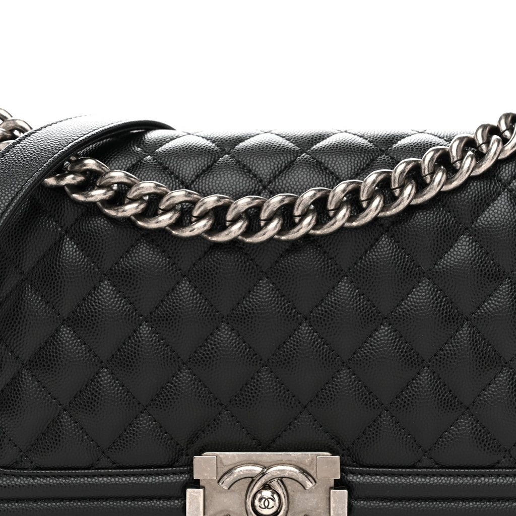 Caviar Quilted Medium Boy Flap Black