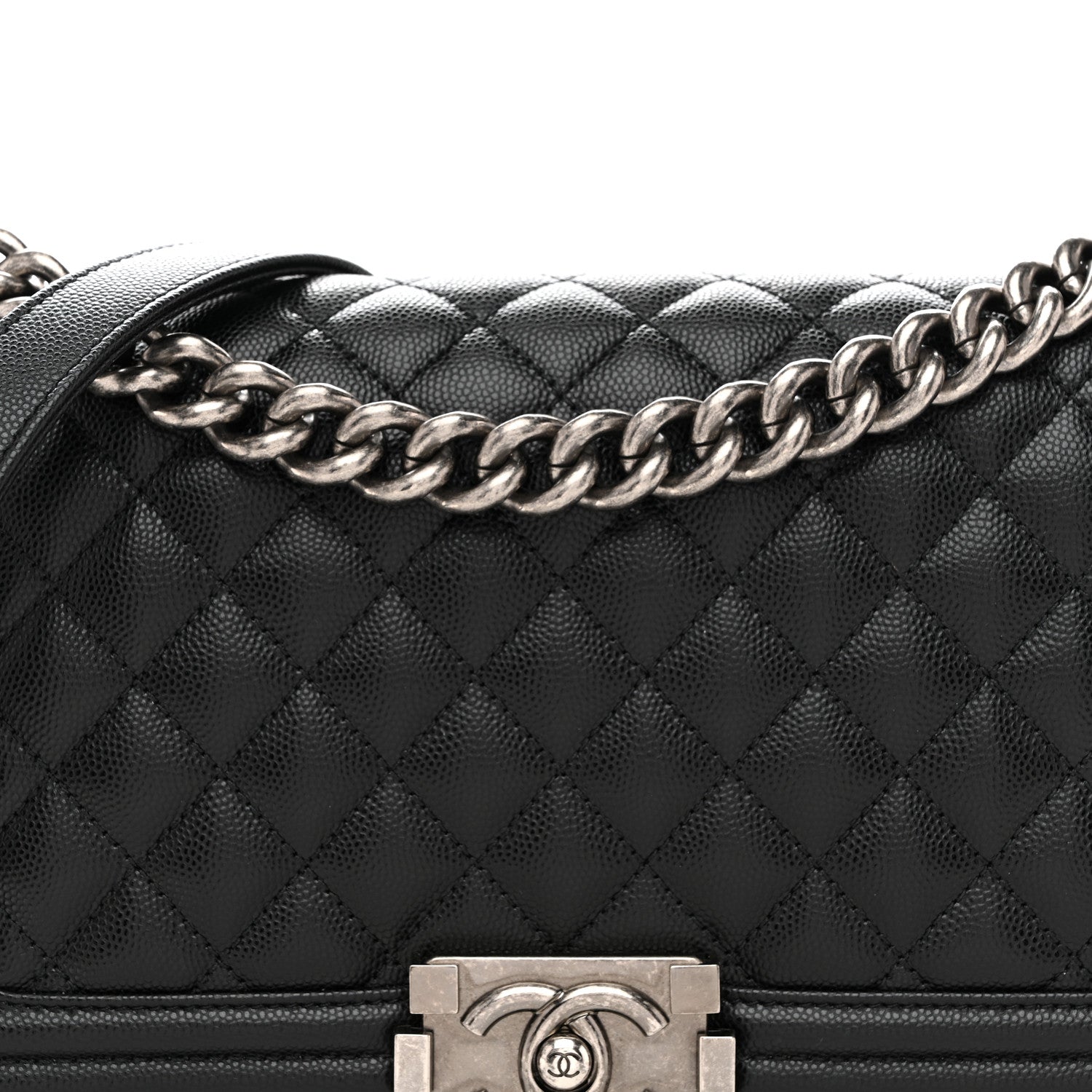 Caviar Quilted Medium Boy Flap Black