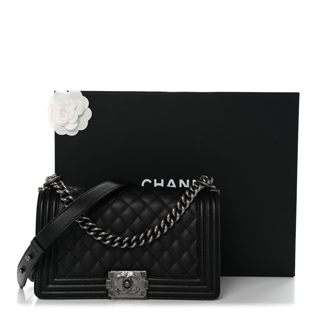 Caviar Quilted Medium Boy Flap Black