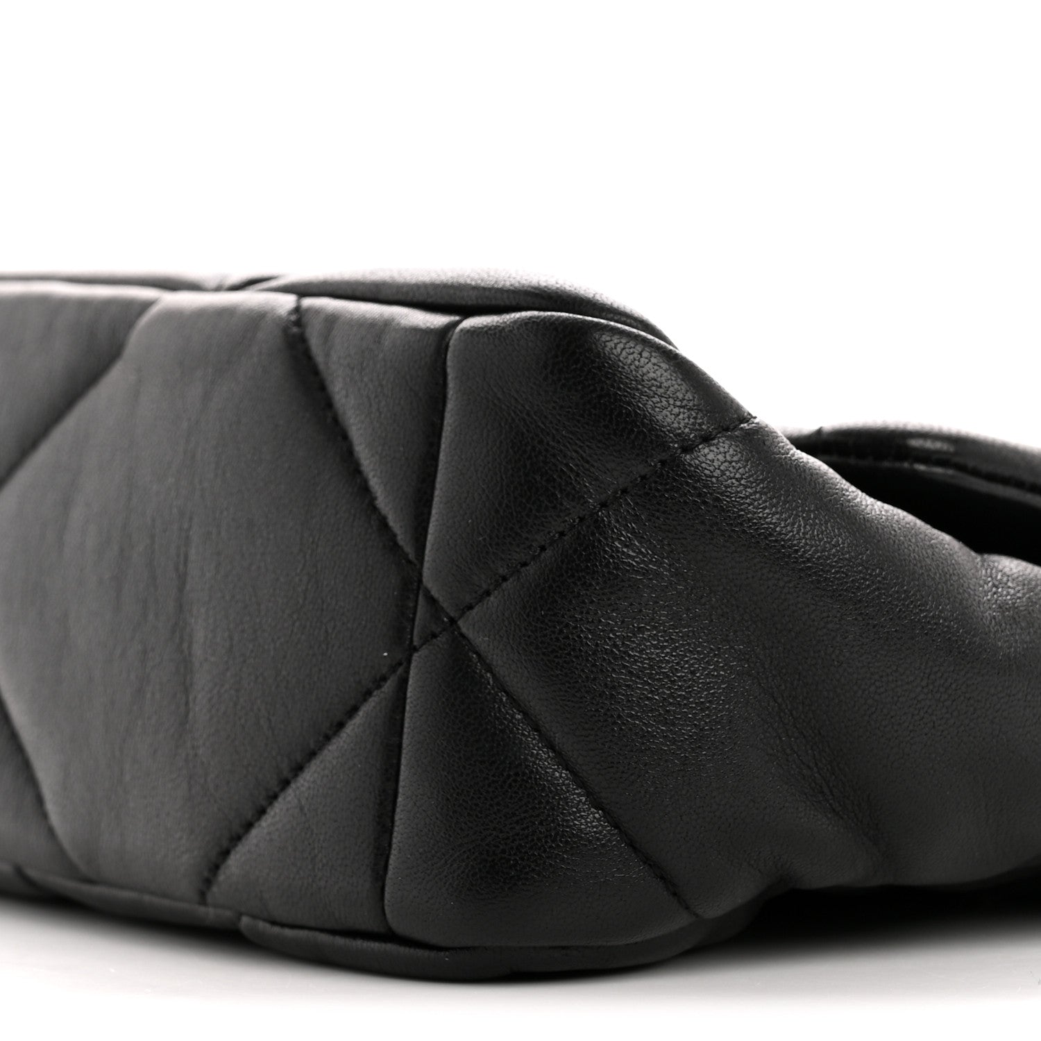 Lambskin Quilted Medium Chanel 19 Flap Black