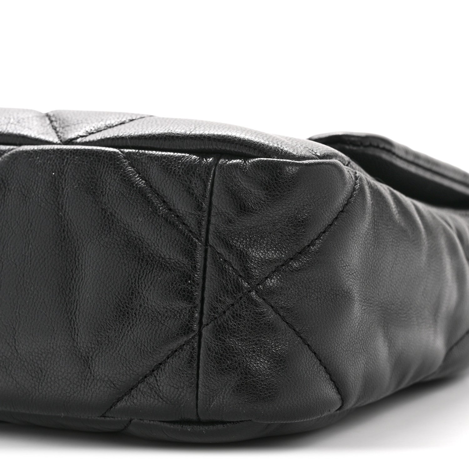 Goatskin Quilted Medium Chanel 19 Flap Black