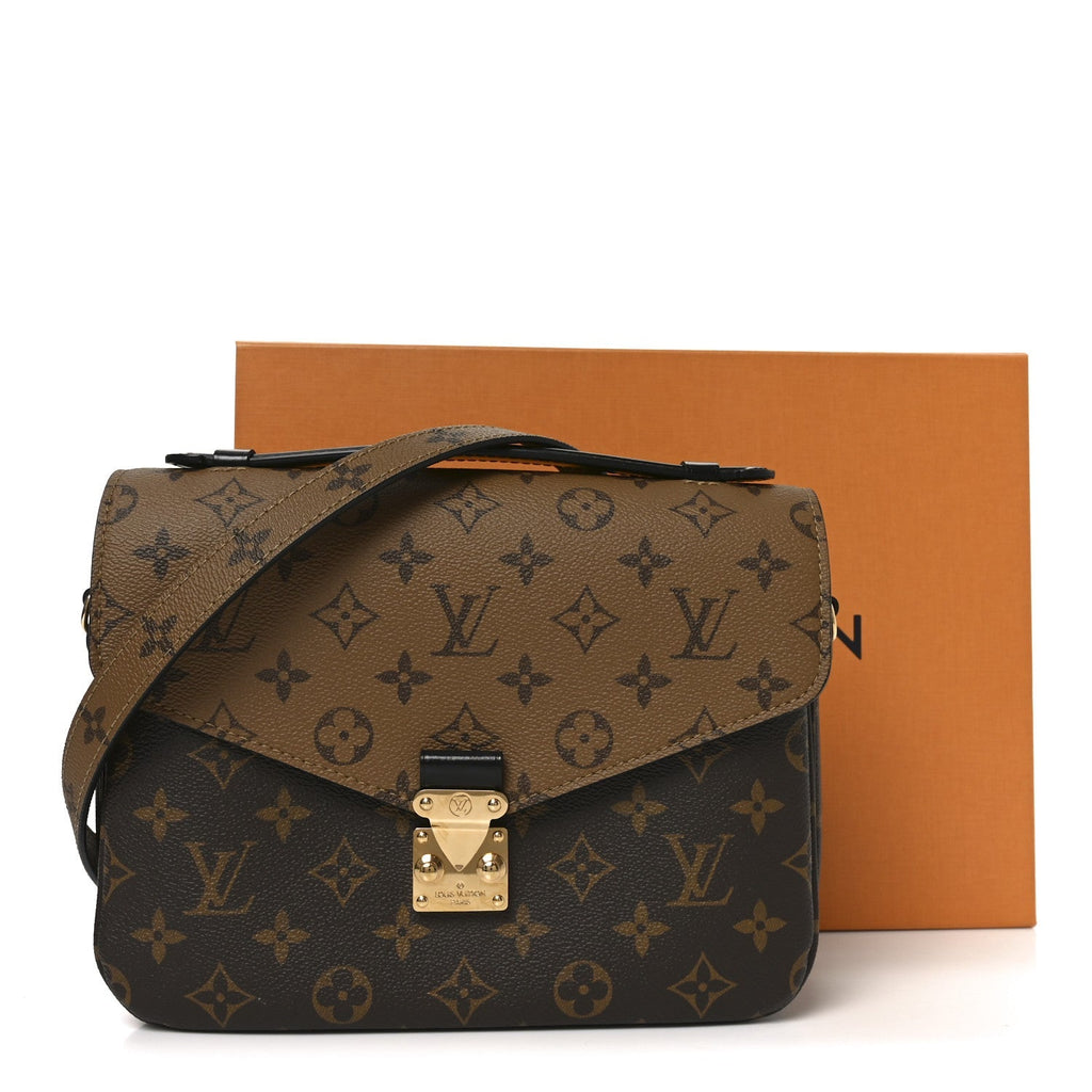 Reverse Monogram Pochette Metis