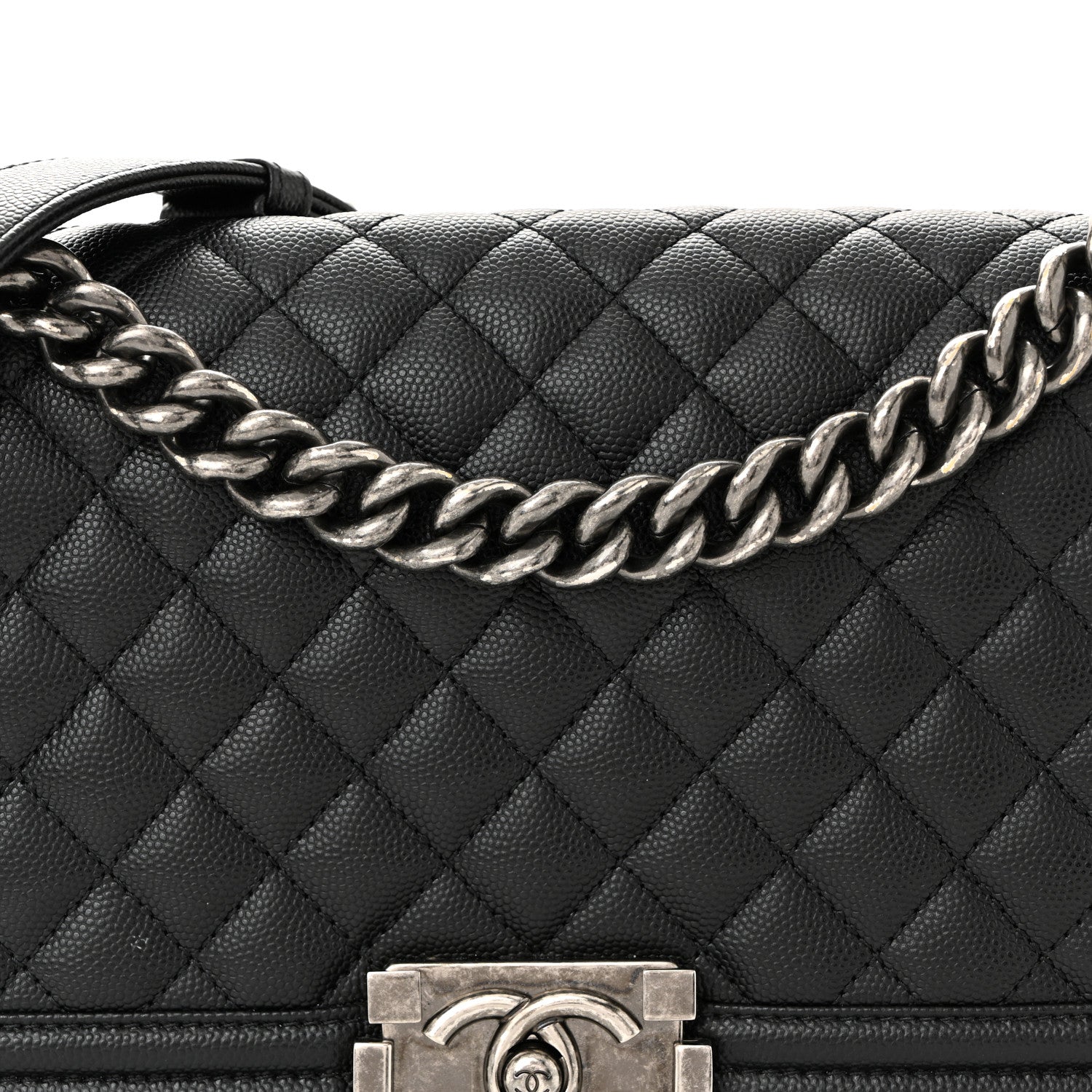 Caviar Quilted Medium Boy Flap Black