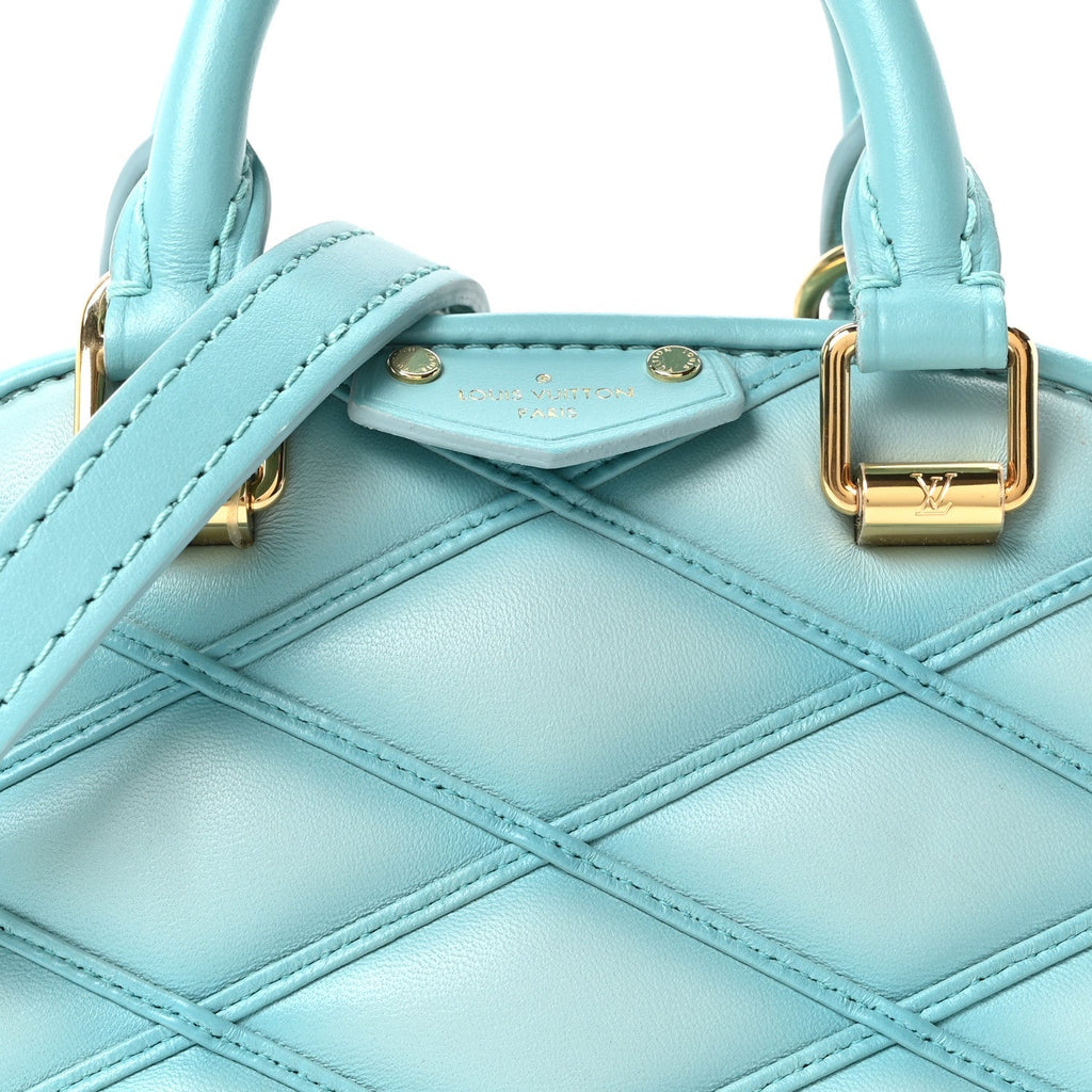 Lambskin Malletage Alma Nano Lagoon Blue