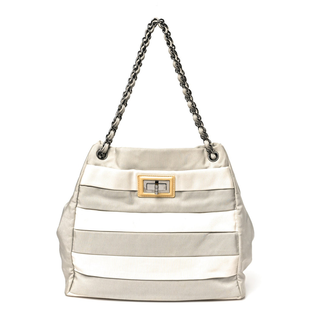 Nylon Quilted 2.55 Reissue Tote White Grey