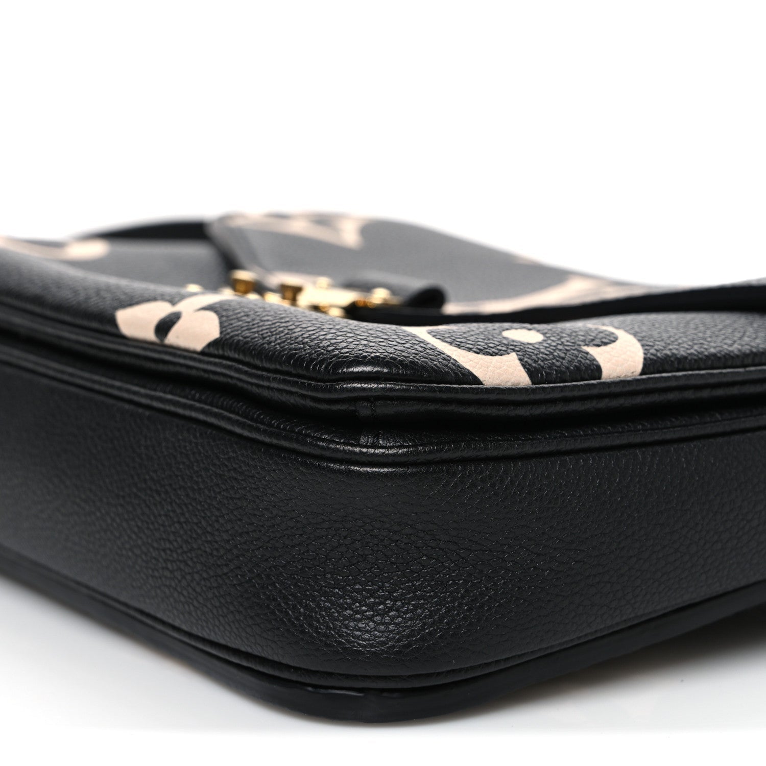 Empreinte Monogram Giant Pochette Metis Black Beige