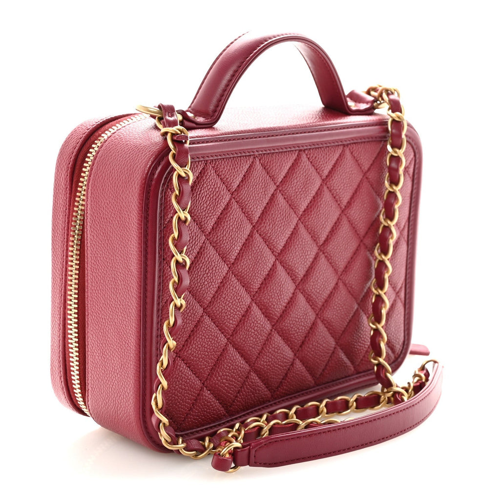 Caviar Quilted Medium CC Filigree Vanity Case Burgundy