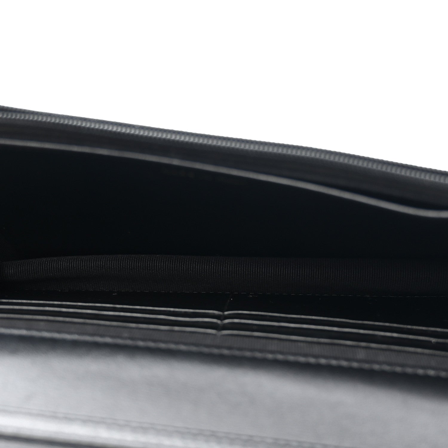 Lambskin Quilted Twisted CC Wallet On Chain WOC Black