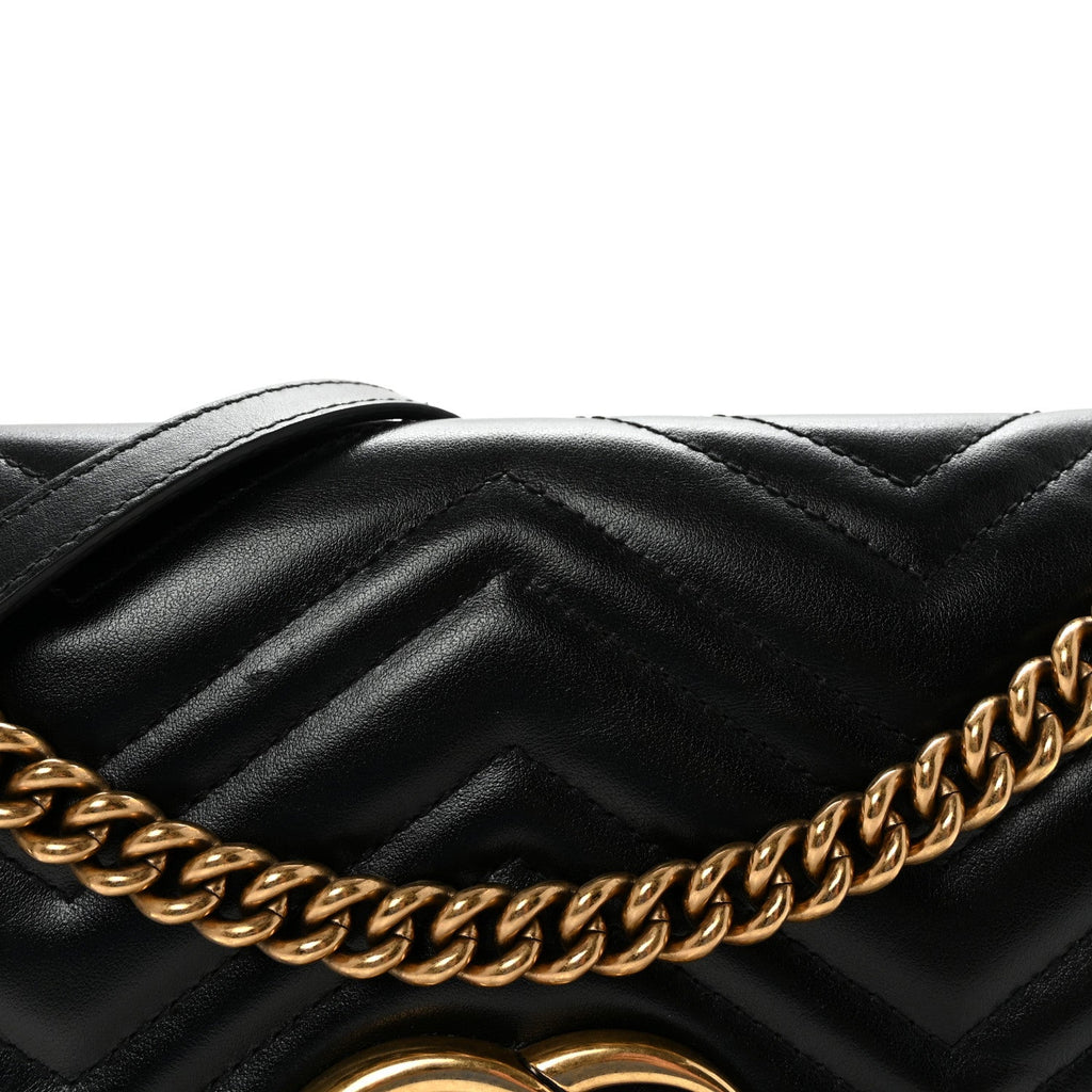 Calfskin Matelasse Medium GG Marmont Shoulder Bag Black