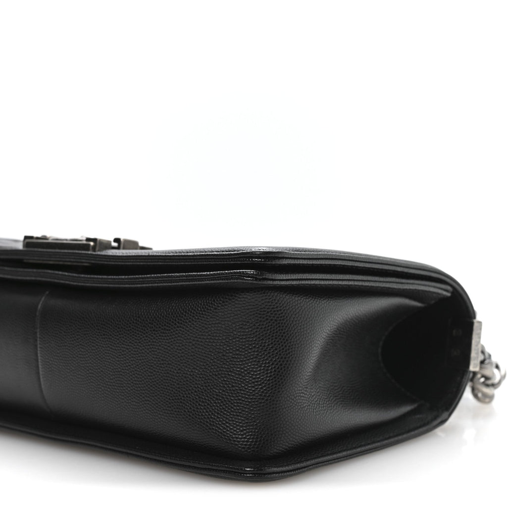 Caviar Quilted Medium Boy Flap Black