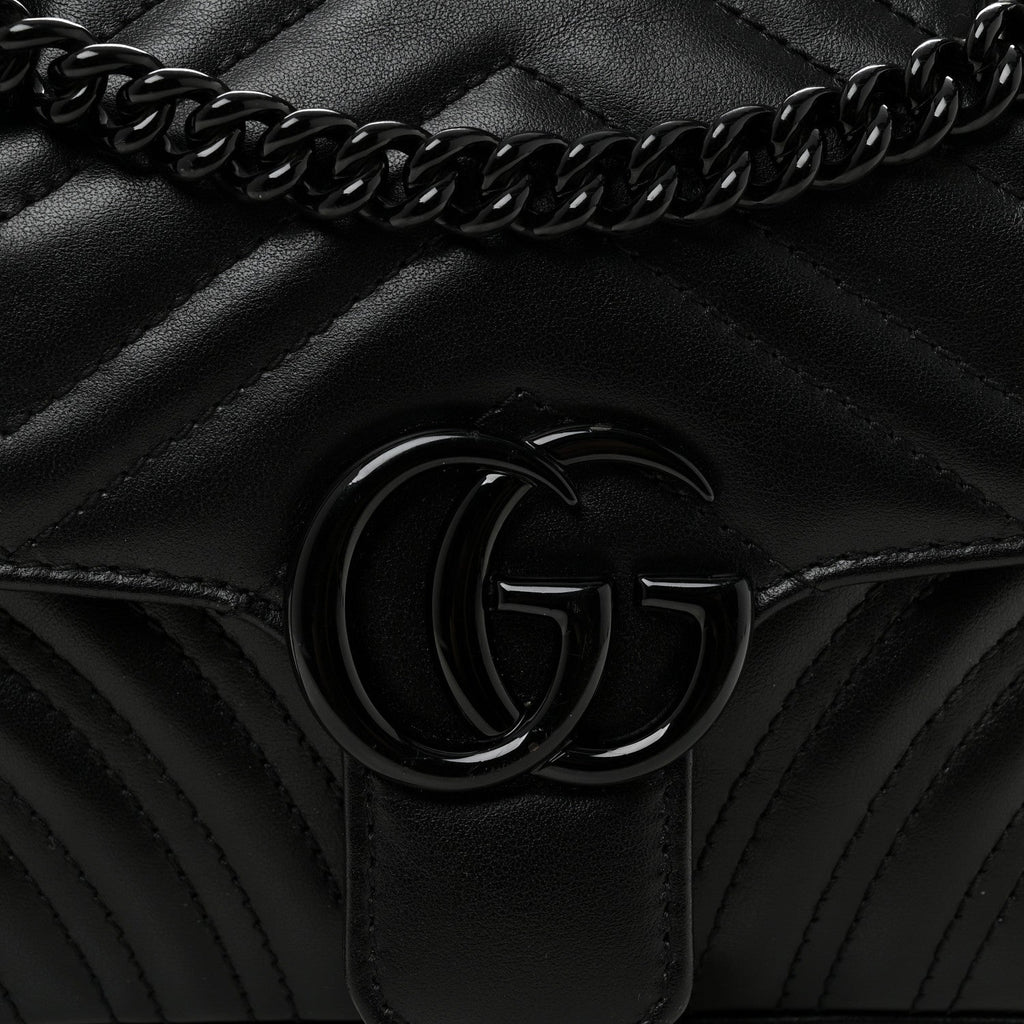 Calfskin Matelasse Monochrome Mini GG Marmont Shoulder Bag Black