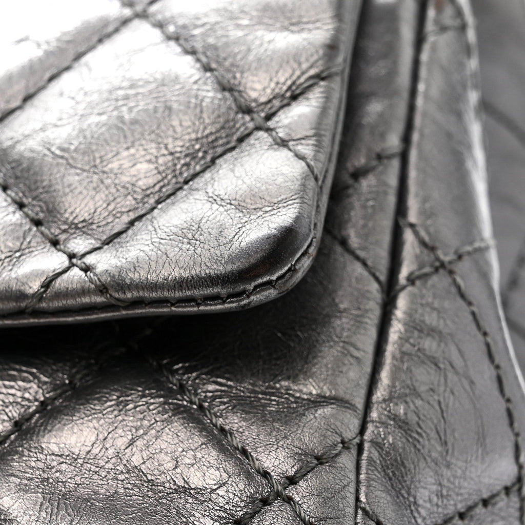 Metallic Aged Calfskin Quilted 2.55 Reissue 226 Flap Dark Silver