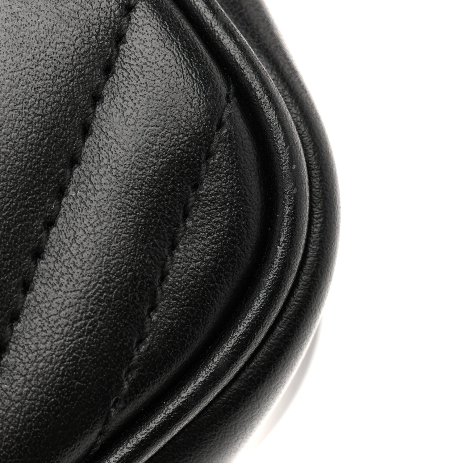 Calfskin Matelasse Monochrome Small GG Marmont Chain Shoulder Bag Black