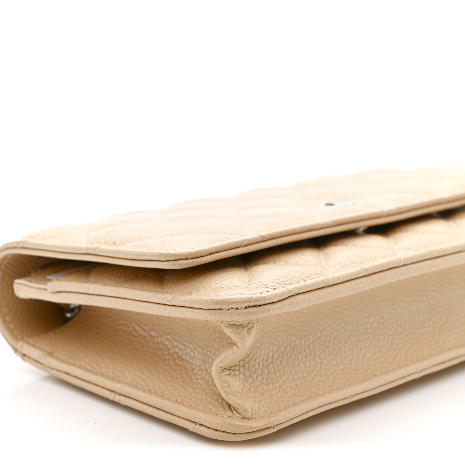 Caviar Quilted Wallet on Chain WOC Beige