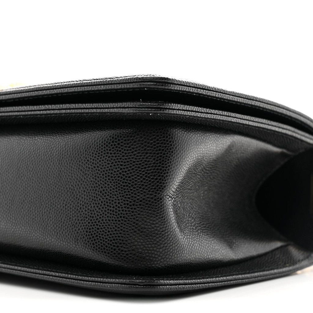 Caviar Quilted Medium Boy Flap Black